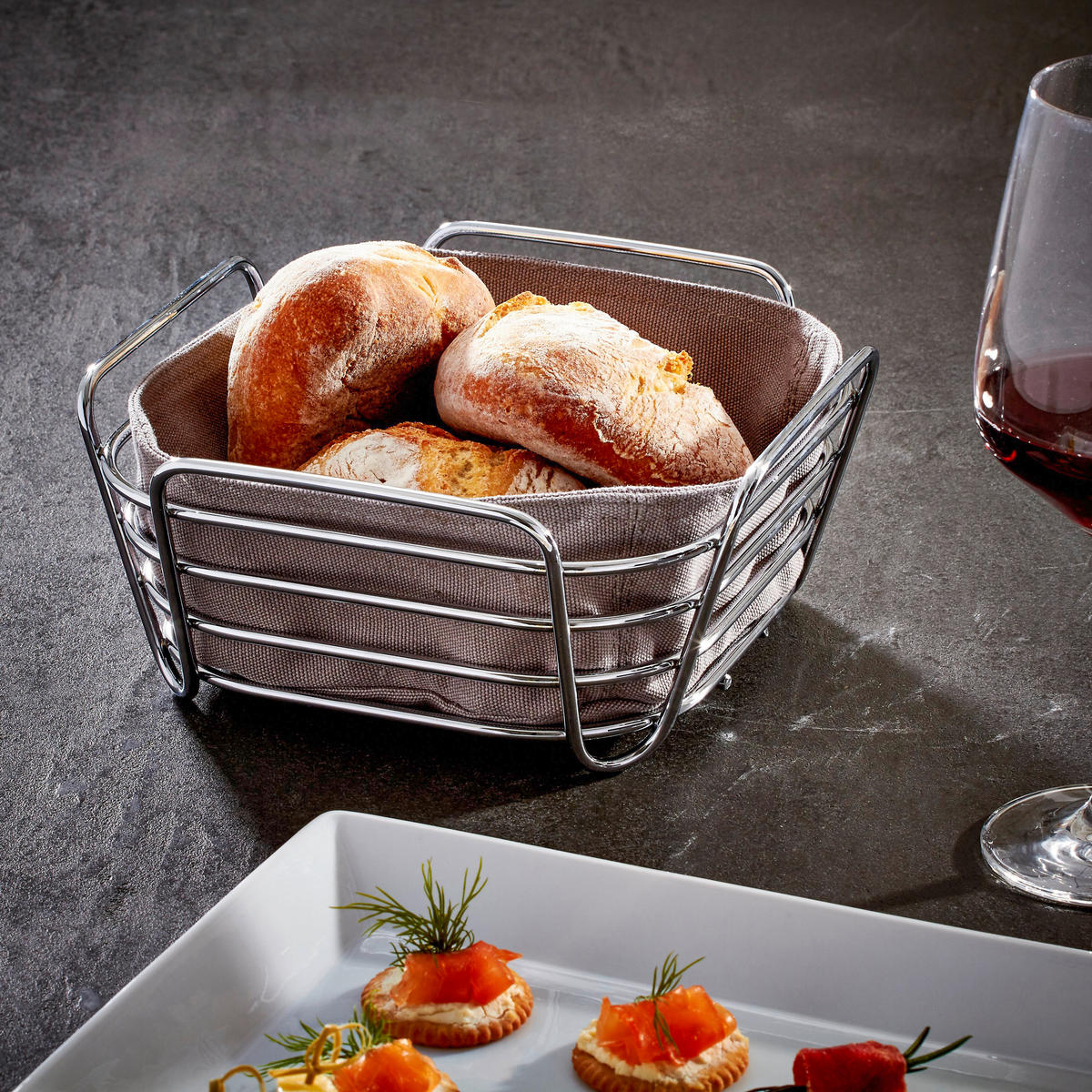 BROTKORB - Taupe/Silberfarben, Basics, Textil/Metall (25,7/9,3/25,7cm) - Blomus