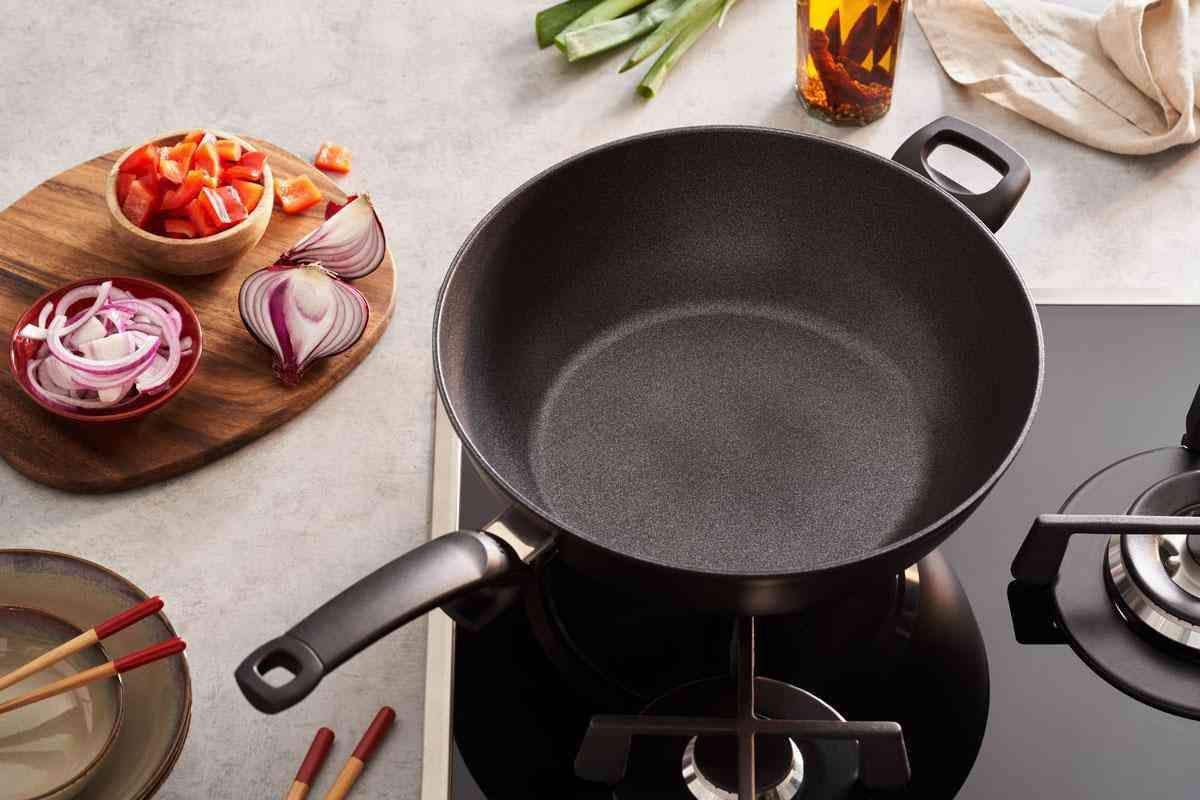 WOKPFANNE 32 cm  - Schwarz, Basics, Metall (32cm) - Fissler