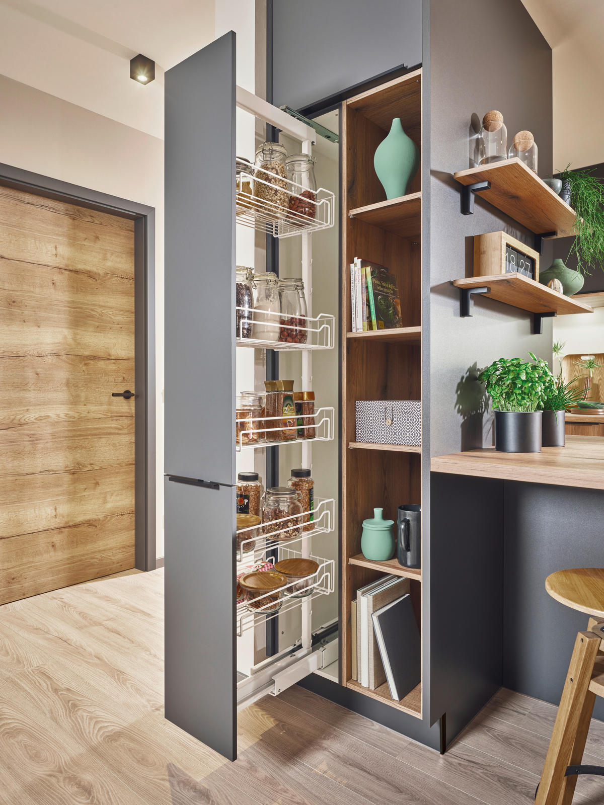 EINBAUKÜCHE   - Graphitfarben, Design, Holzwerkstoff - Xora