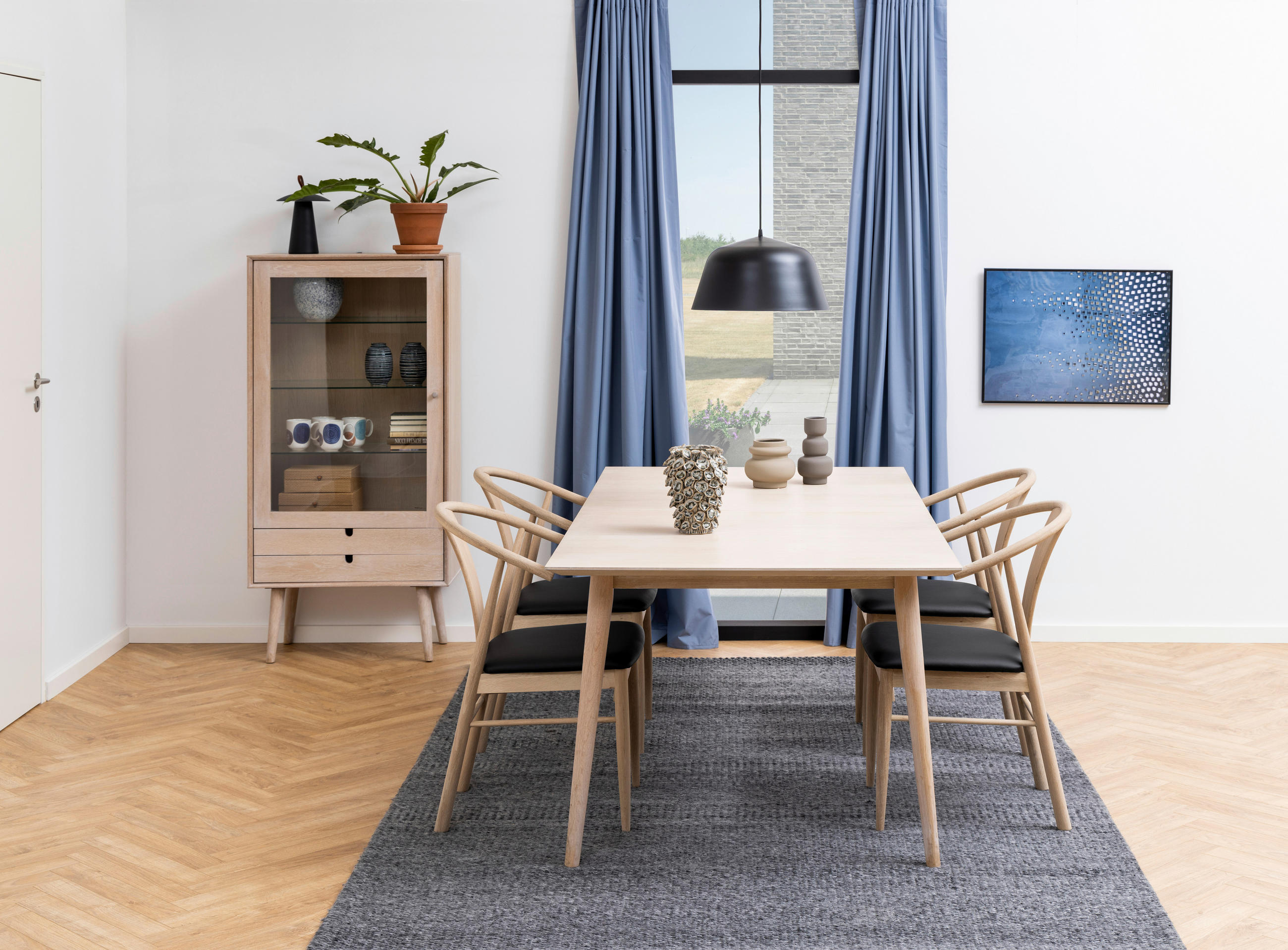 Thumbnail - Vitrine Century, Eiche, Holz, Glas, Holzwerkstoff, Eiche, furniert, 3 Fächer, 2 Schubladen, 72x143.2x36 cm, Beimöbel erh...