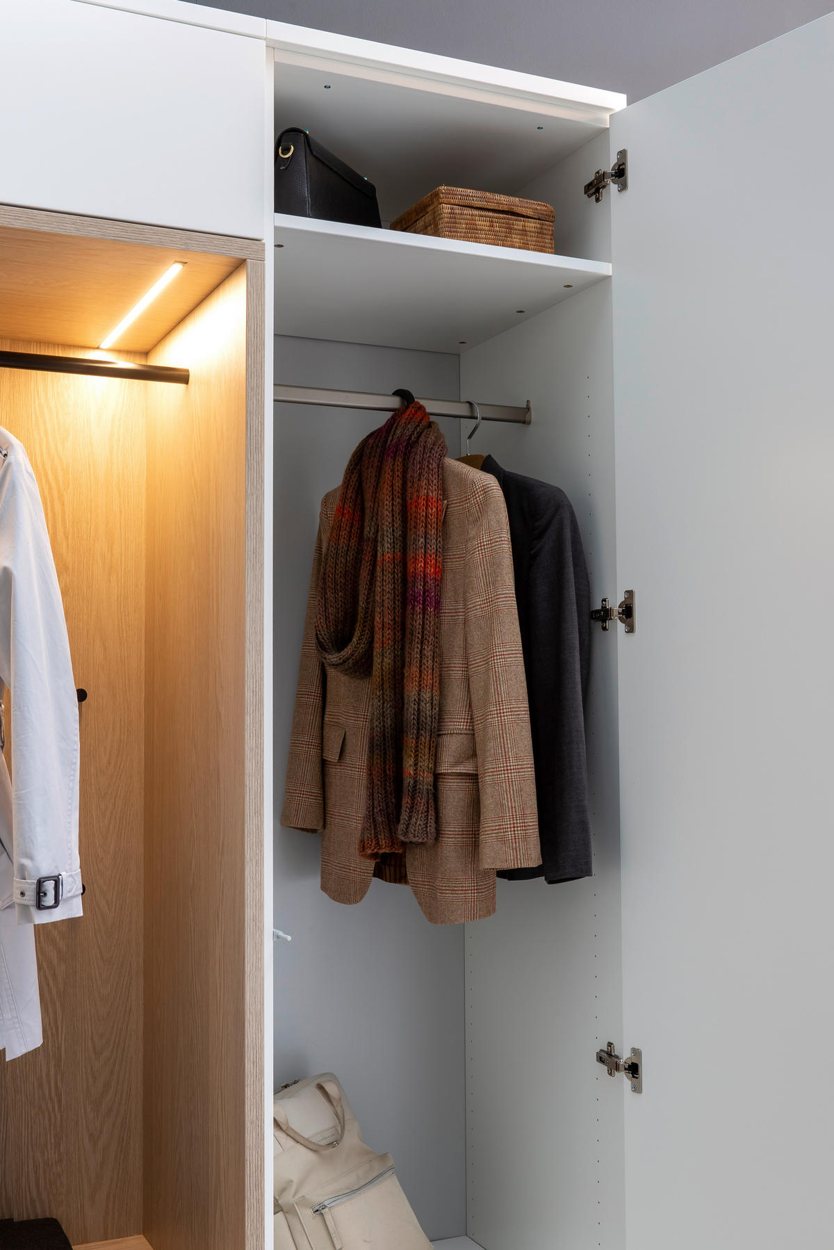 GARDEROBE 7-teilig  in 250/233/59 cm  - Eichefarben/Weiß, Design, Holzwerkstoff/Textil (250/233/59cm) - Moderano