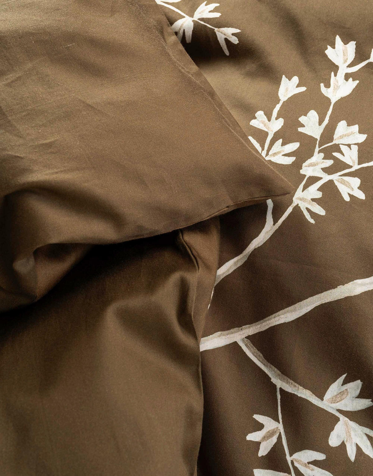 POSTELJNINA LUCIENNE 135/200 cm saten rjava  - rjava, Konvencionalno, tekstil (135/200cm) - Essenza