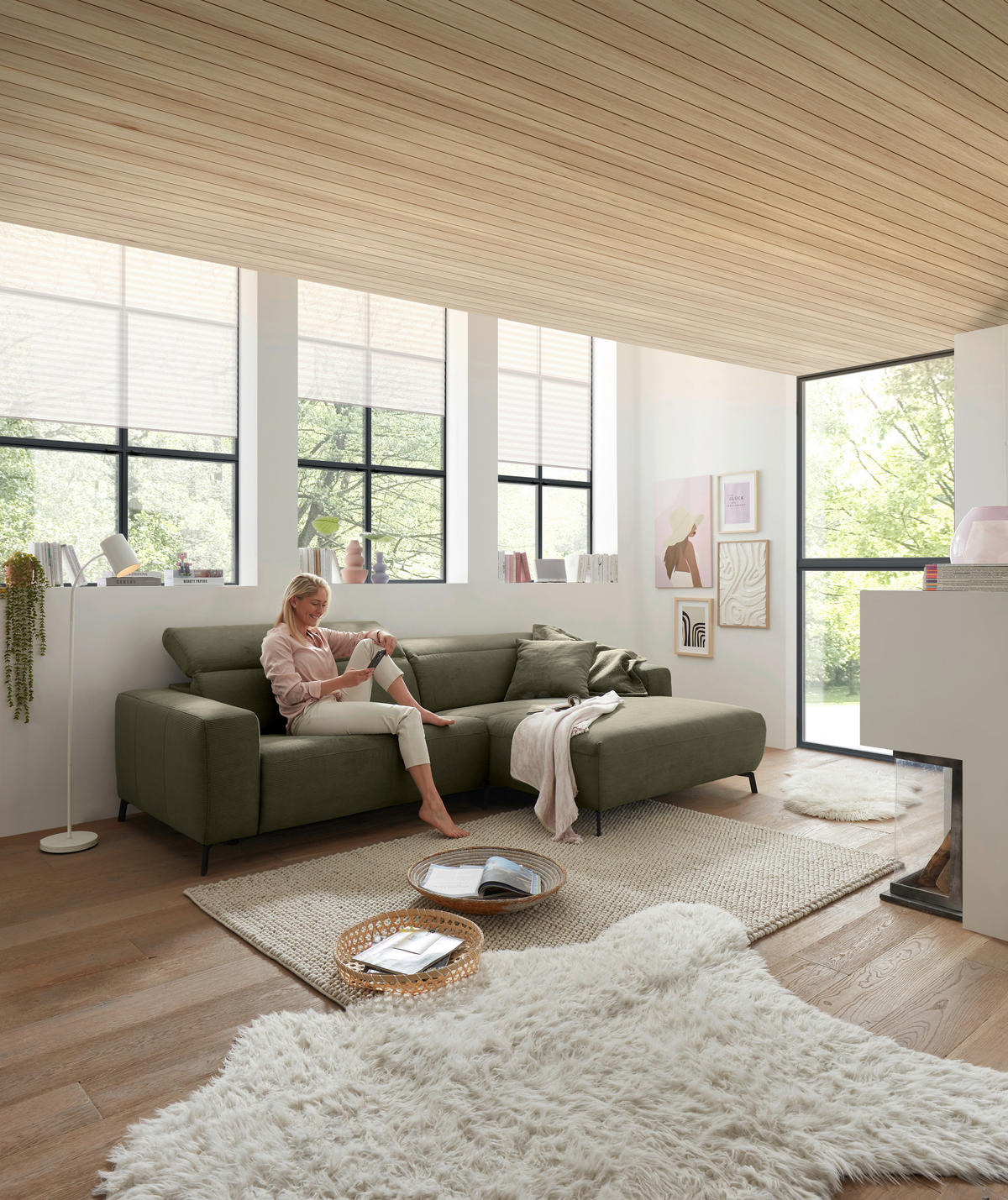 ECKSOFA in Feincord Olivgrün  - Schwarz/Olivgrün, Design, Textil/Metall (294/172-177cm) - Pure Home Lifestyle