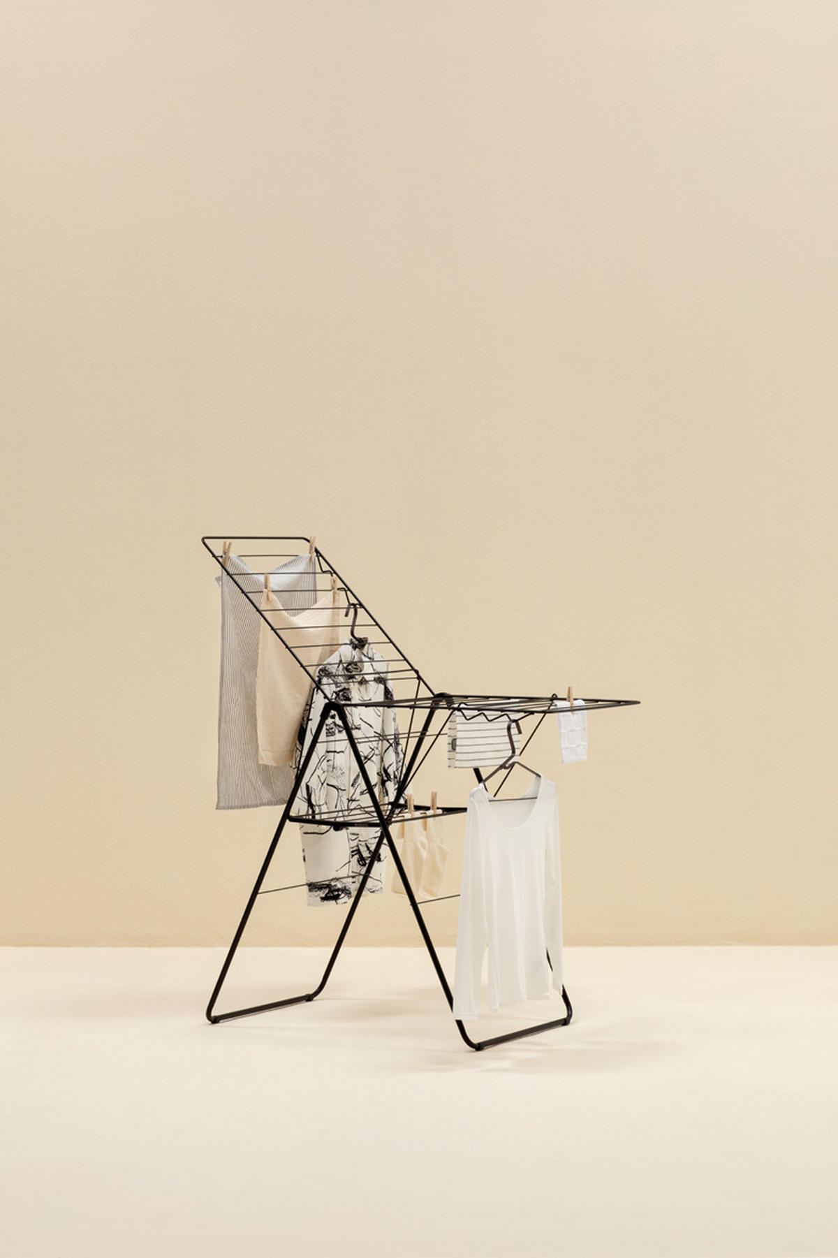 STANDTROCKNER 59.2/98.4/5 cm  - Schwarz, Basics, Metall (59.2/98.4/5cm) - Brabantia