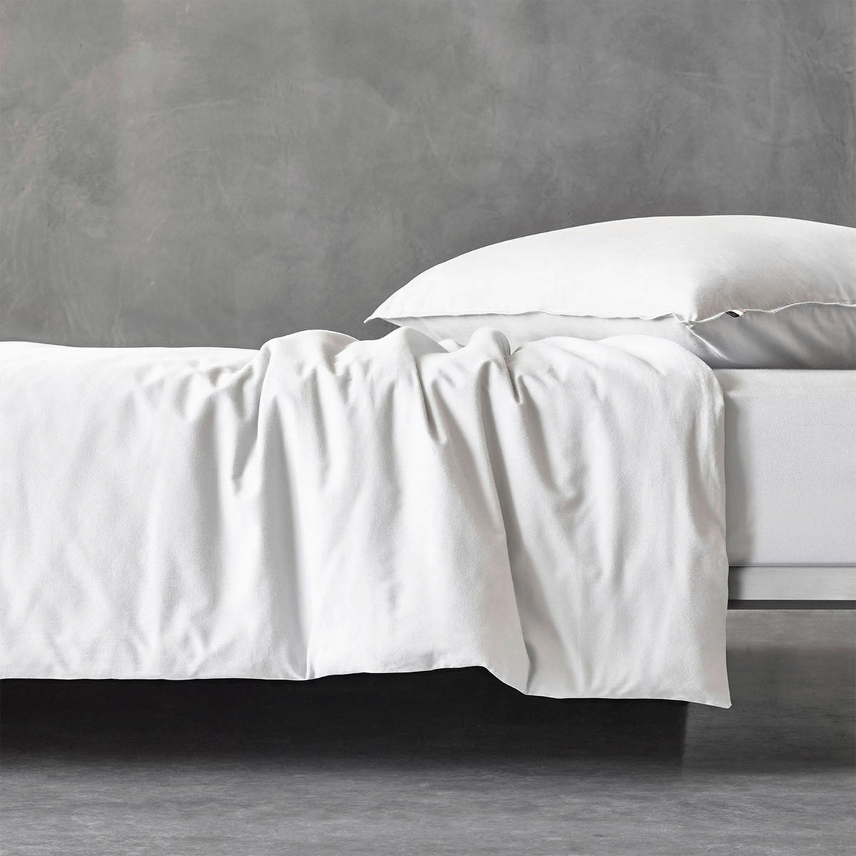 POSTEĽNÁ BIELIZEŇ - biela, Design, textil (140/200cm) - Hugo Boss