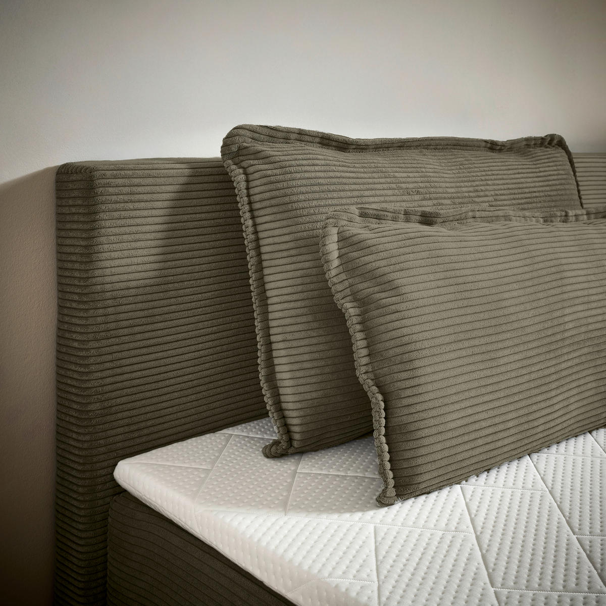 BOXBETT 180/200 cm,  in Waldgrün, Kissen, Bettkasten, Topper, H3 + H3 = fest  - Waldgrün/Schwarz, Design, Kunststoff/Textil (180/200cm) - Chameo