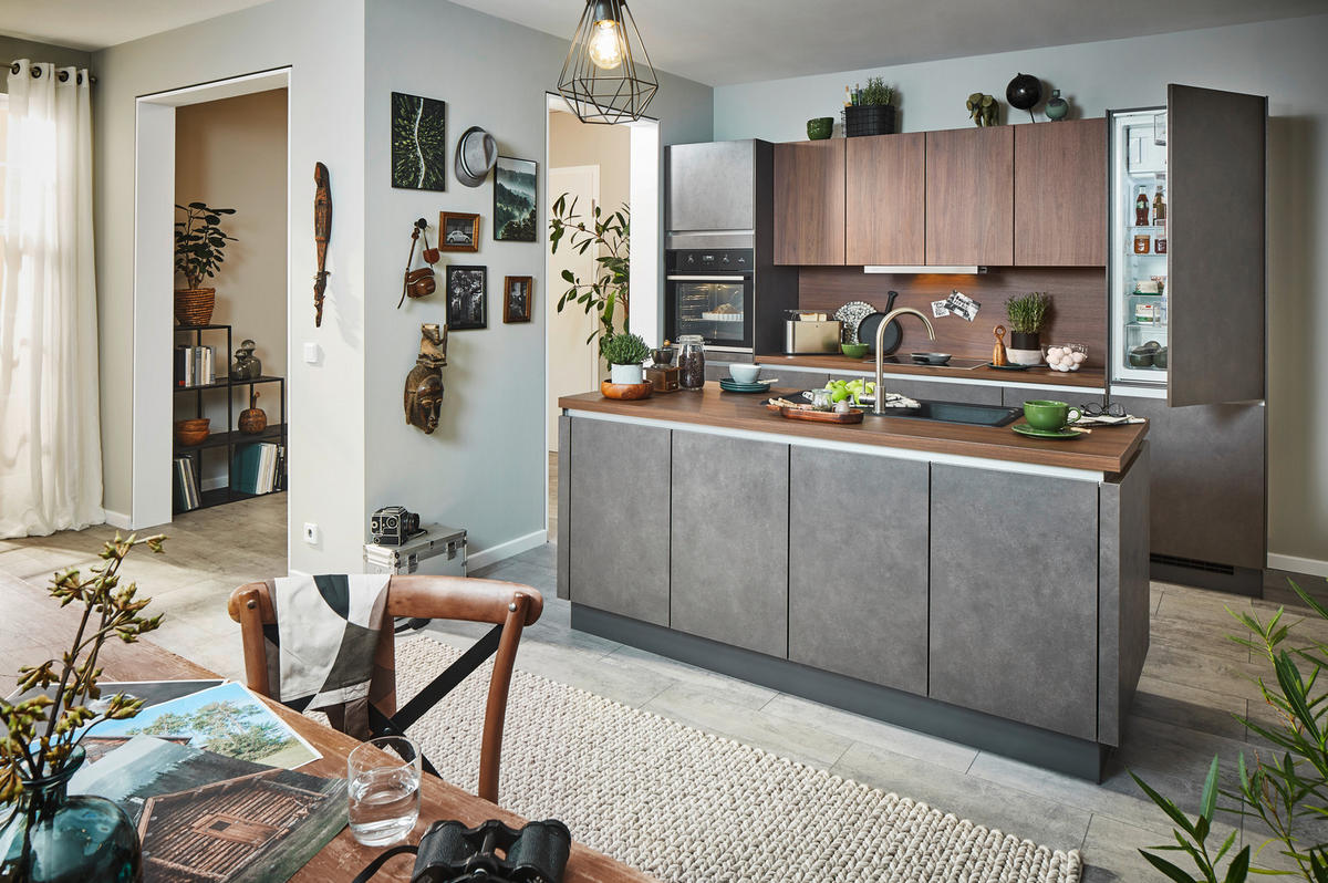 INBYGGNADSKÖK   - Design, trämaterial - Celina