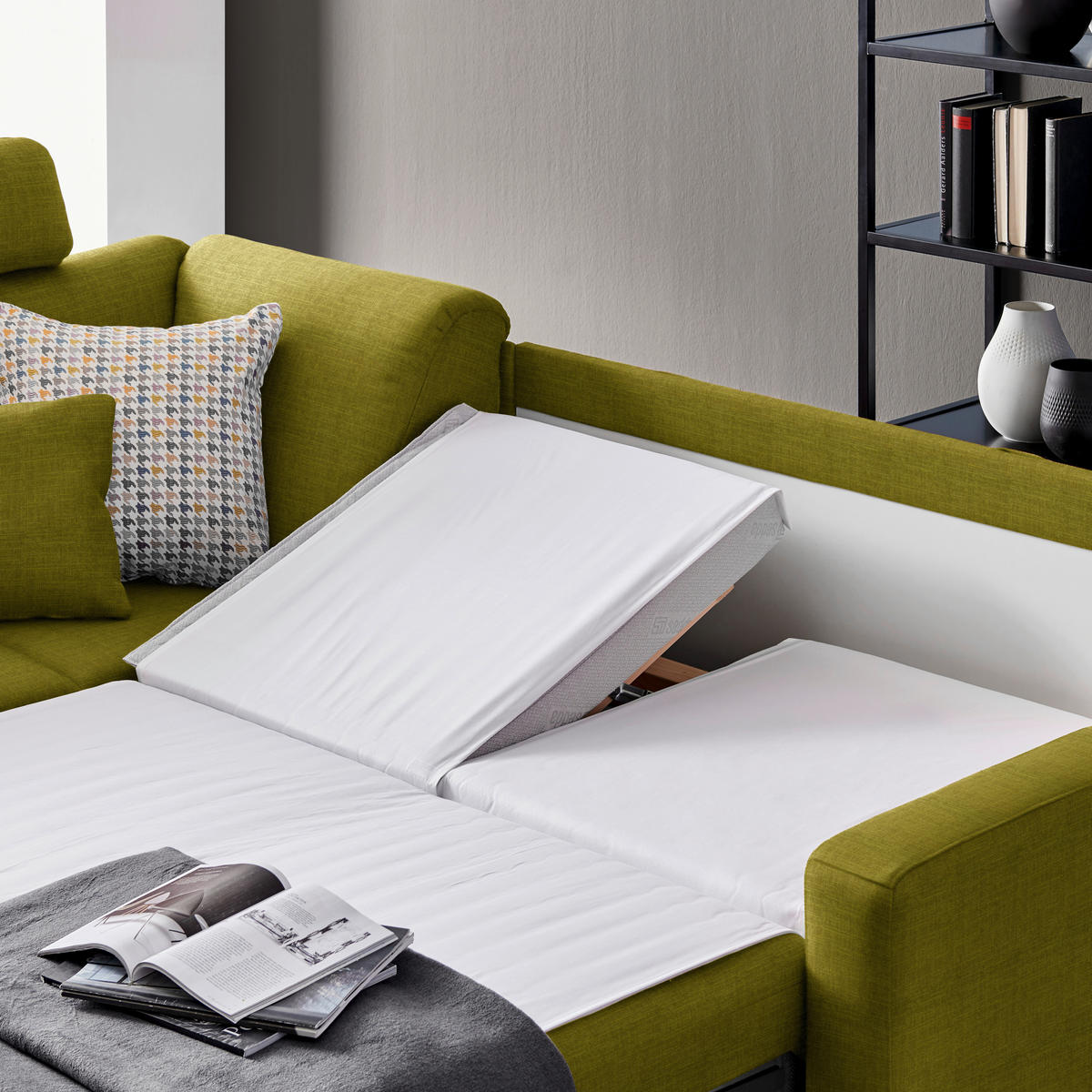 ECKSOFA in Chenille Grün  208/227 cm  - Alufarben/Grün, KONVENTIONELL, Textil/Metall (208/227cm) - Sedda