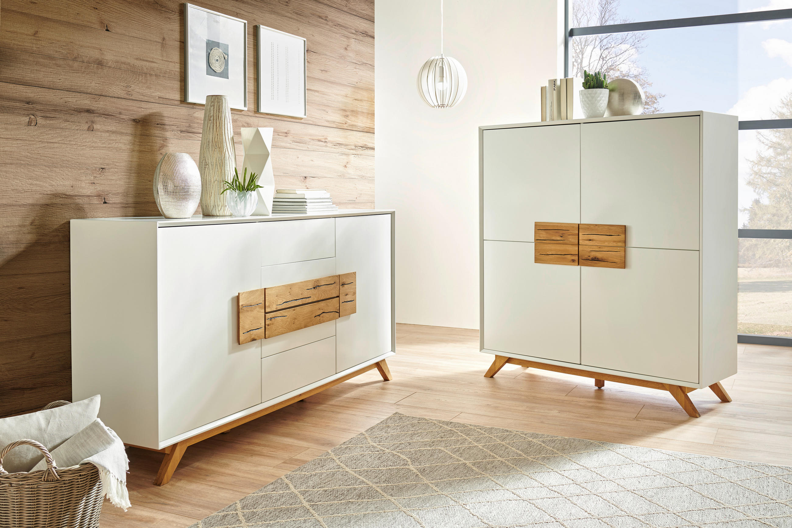 SIDEBOARD Eiche massiv Weiß, Eichefarben Einlegeböden - Eichefarben/Weiß, Design, Holz/Holzwerkstoff (178/89/40cm) - Xora