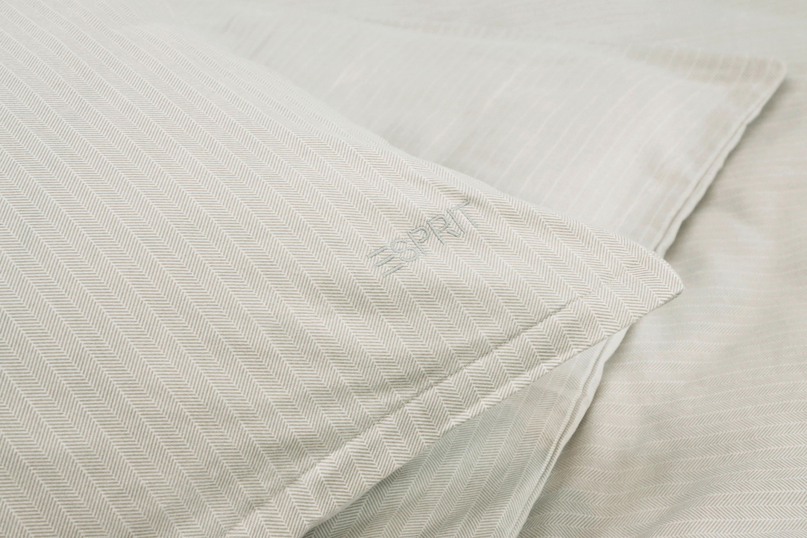 BETTWÄSCHE E-Herringbone Flanell 155/220 cm  - Hellgrau/Grau, Design, Textil (155/220cm) - Esprit