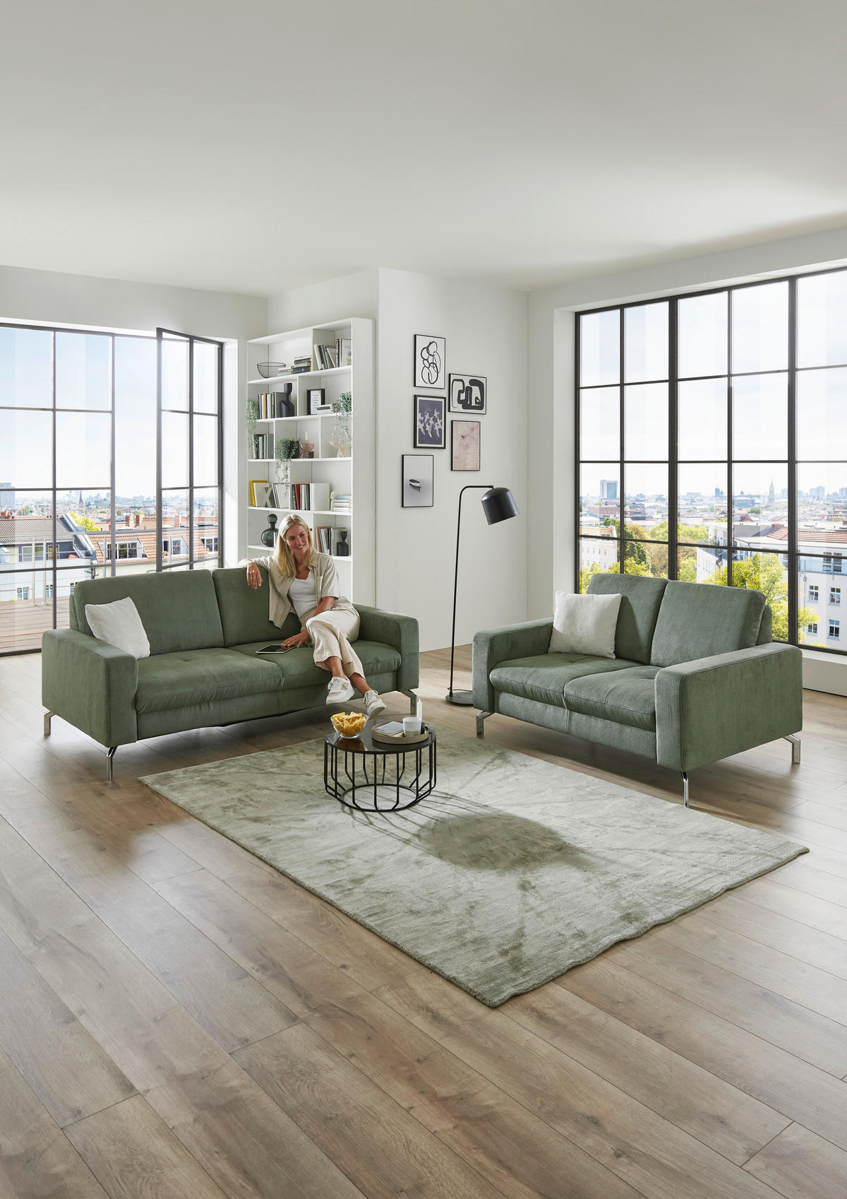 3-SITZER-SOFA Feincord Dunkelgrün  - Chromfarben/Dunkelgrün, Design, Textil/Metall (194/87/105cm) - Beldomo Style