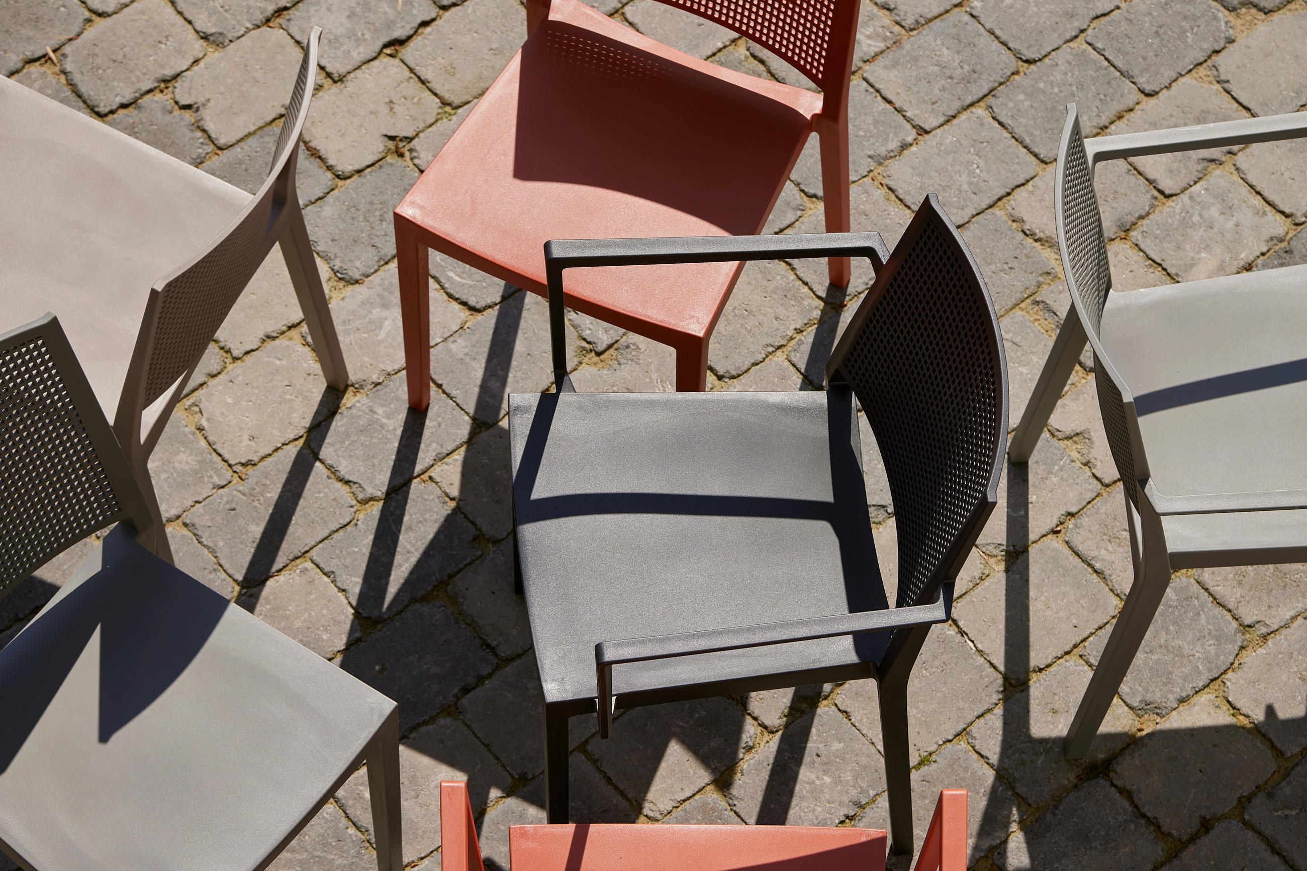 STAPELSTUHL in Kunststoff Anthrazit  - Anthrazit, Basics, Kunststoff (46/80/56cm) - Siena Garden