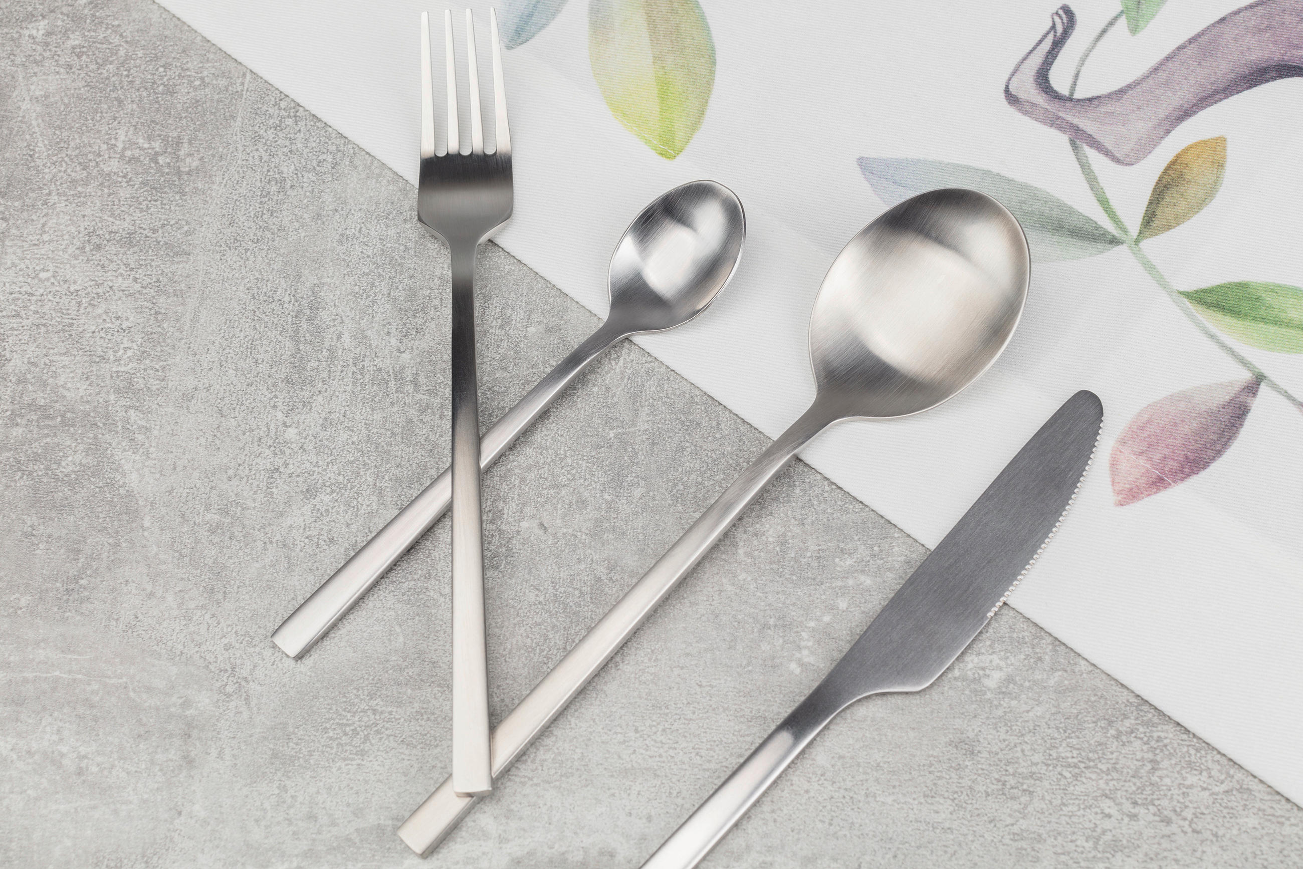 Thumbnail - Besteckset, Edelstahl, Metall, 24-teilig, Lfgb, rostfrei, lebensmittelecht, schadstofffrei, Essen & Trinken, Besteck, Be...