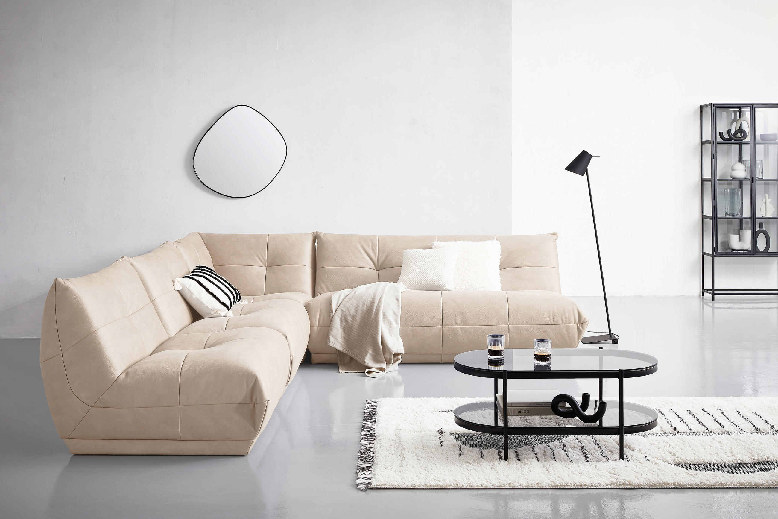 HÖRNSOFFA i läderimitation cremefärgad - cremefärgad, Trend, textil (315/285cm) - Livetastic