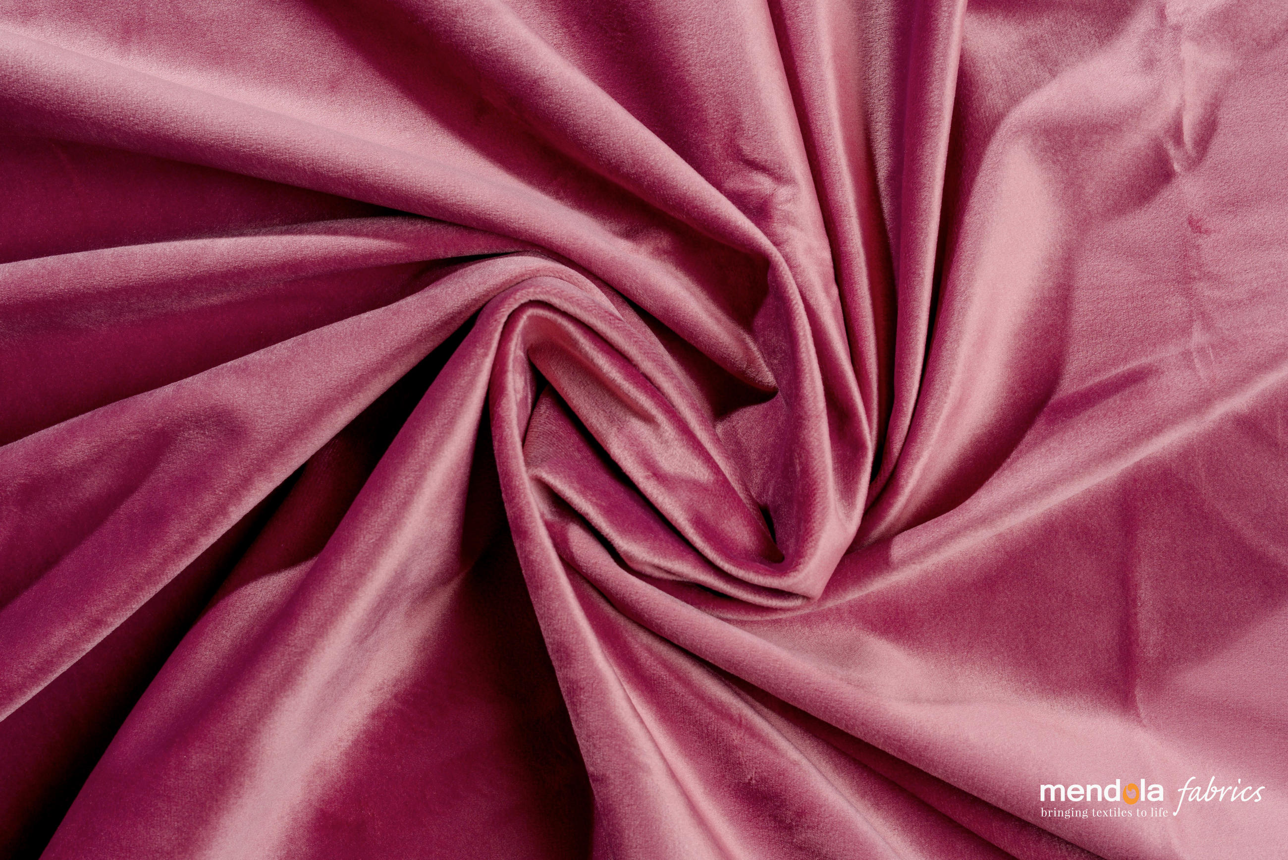 Draperie Confecționată black-out (nu permite trecerea luminii)  - Basics, textil (22/27.5/8cm)