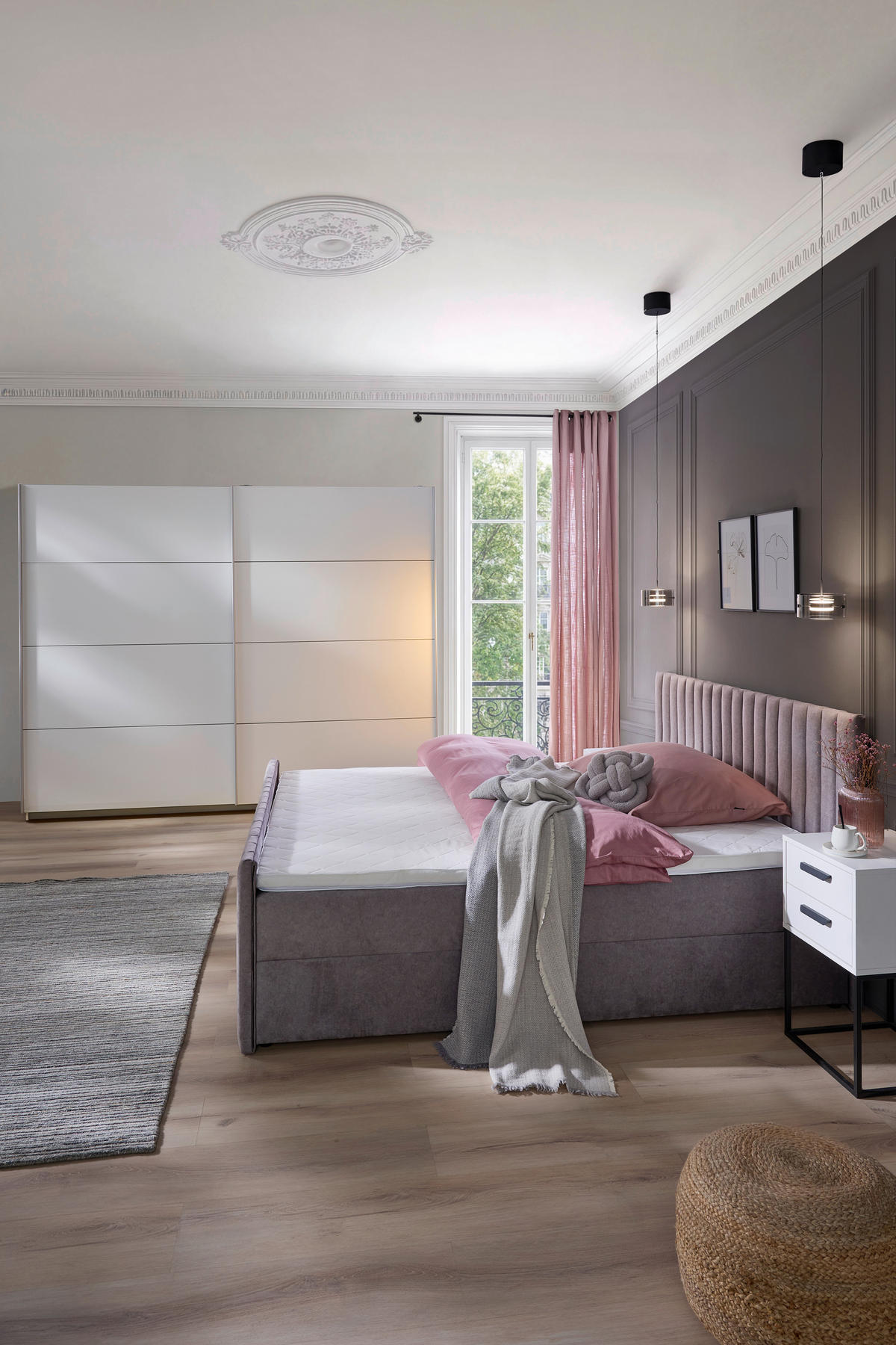 Dulap Cu Uși Culisante, 270/210/61 cm, alb - argintiu/alb, Design, metal/material pe bază de lemn (270/210/61cm) - Ti'me