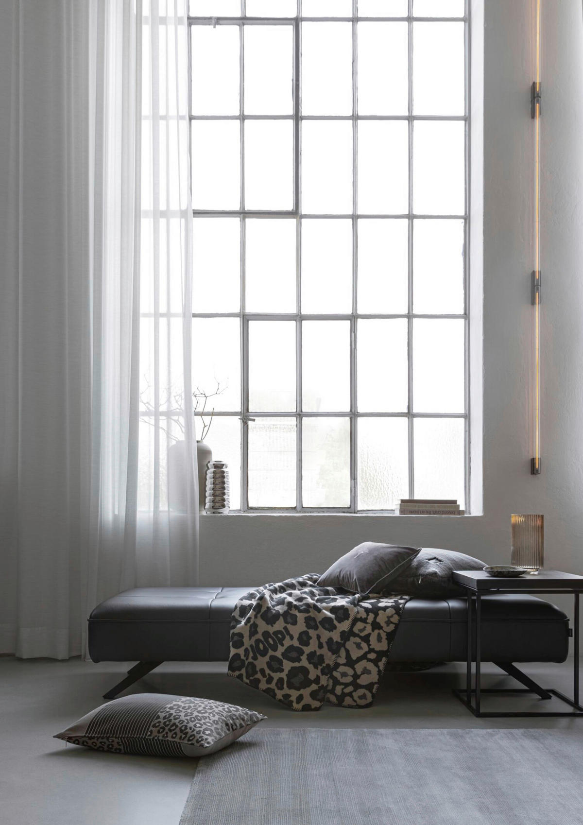 POTAH NA POLŠTÁŘ  40/60 cm - šedá/černá, Trend, textil (40/60cm) - Joop!