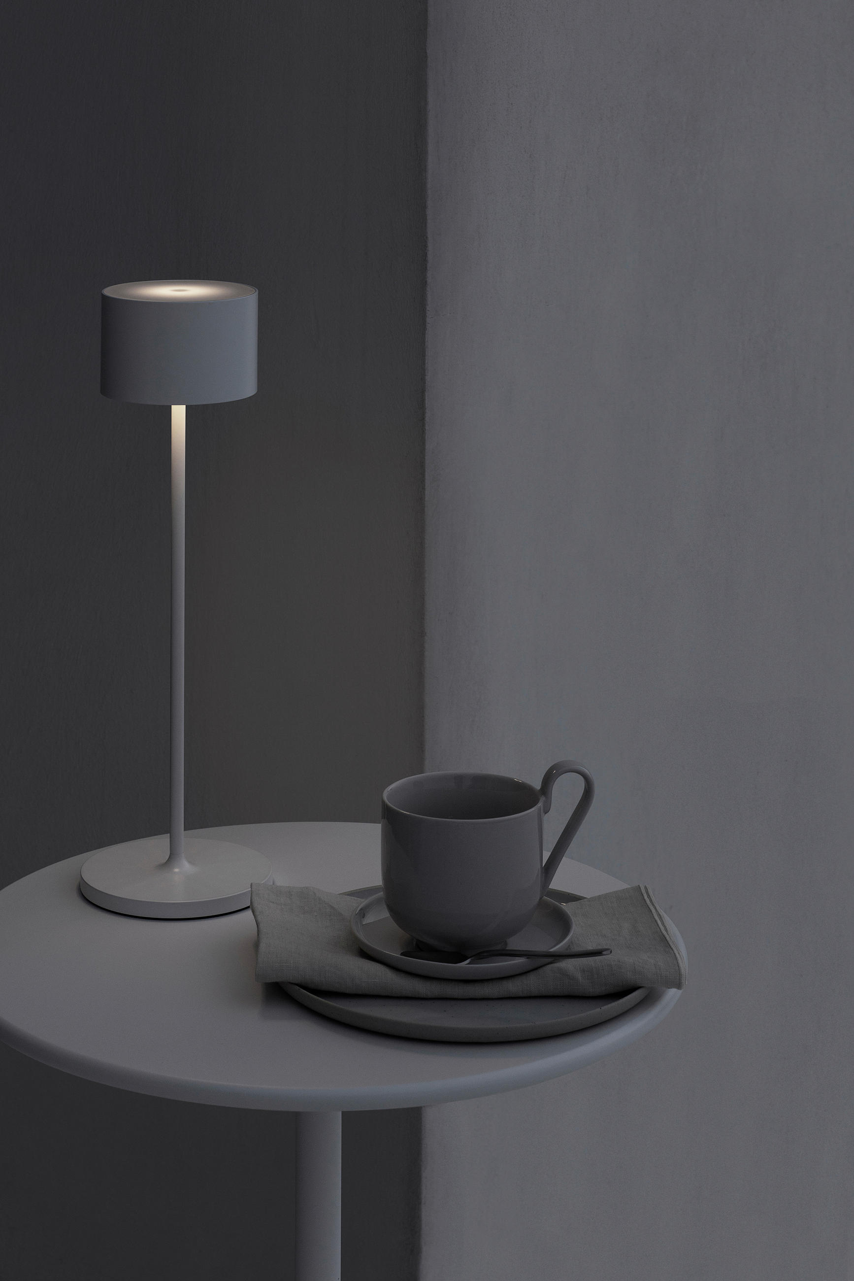 LED-TISCHLEUCHTE FAROL 11/33,5 cm   - Grau, Design, Metall (11/33,5cm) - Blomus