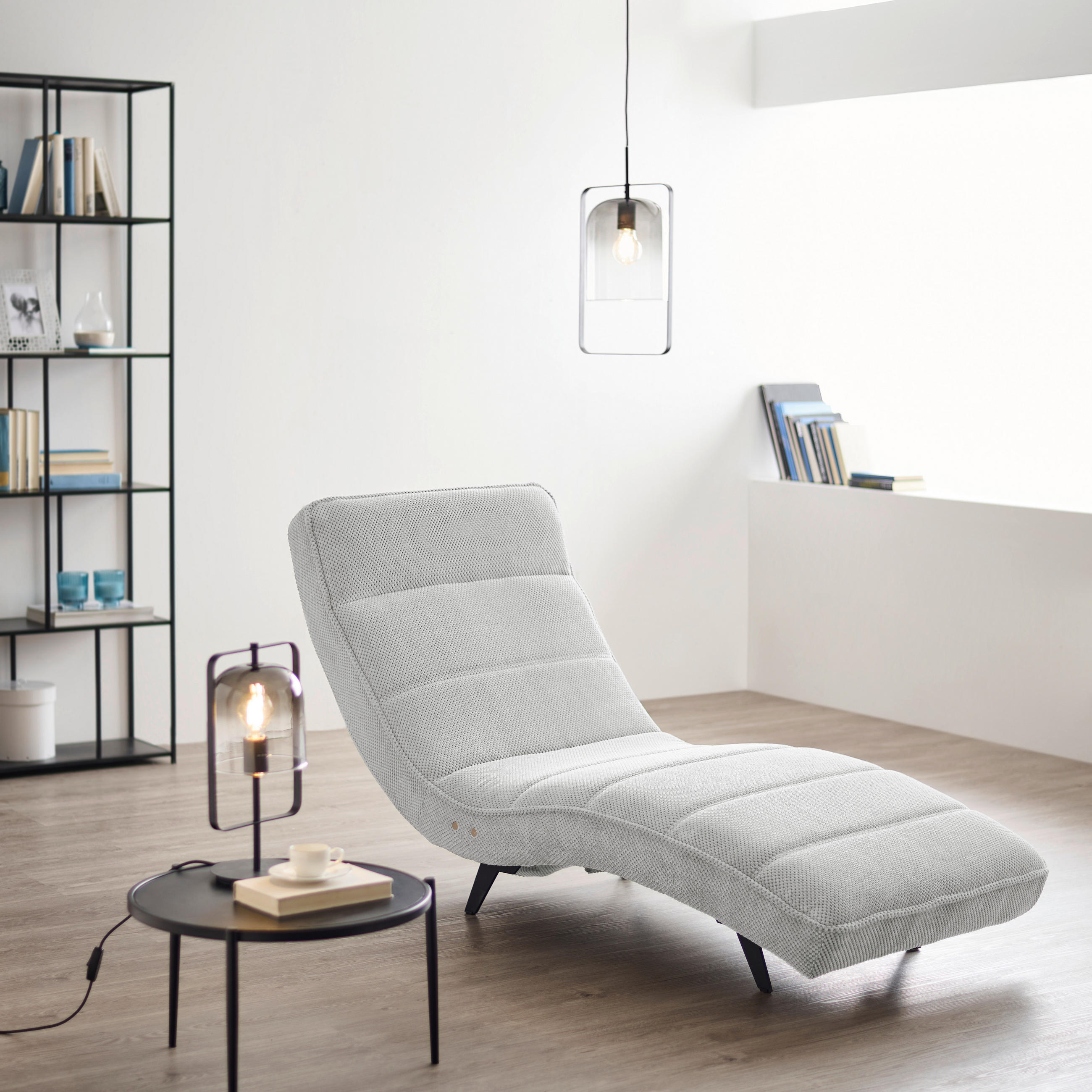 LIGGFÅTÖLJ i vävt tyg silver  - silver/svart, Design, metall/textil (75/158-178/58-86cm) - Livetastic