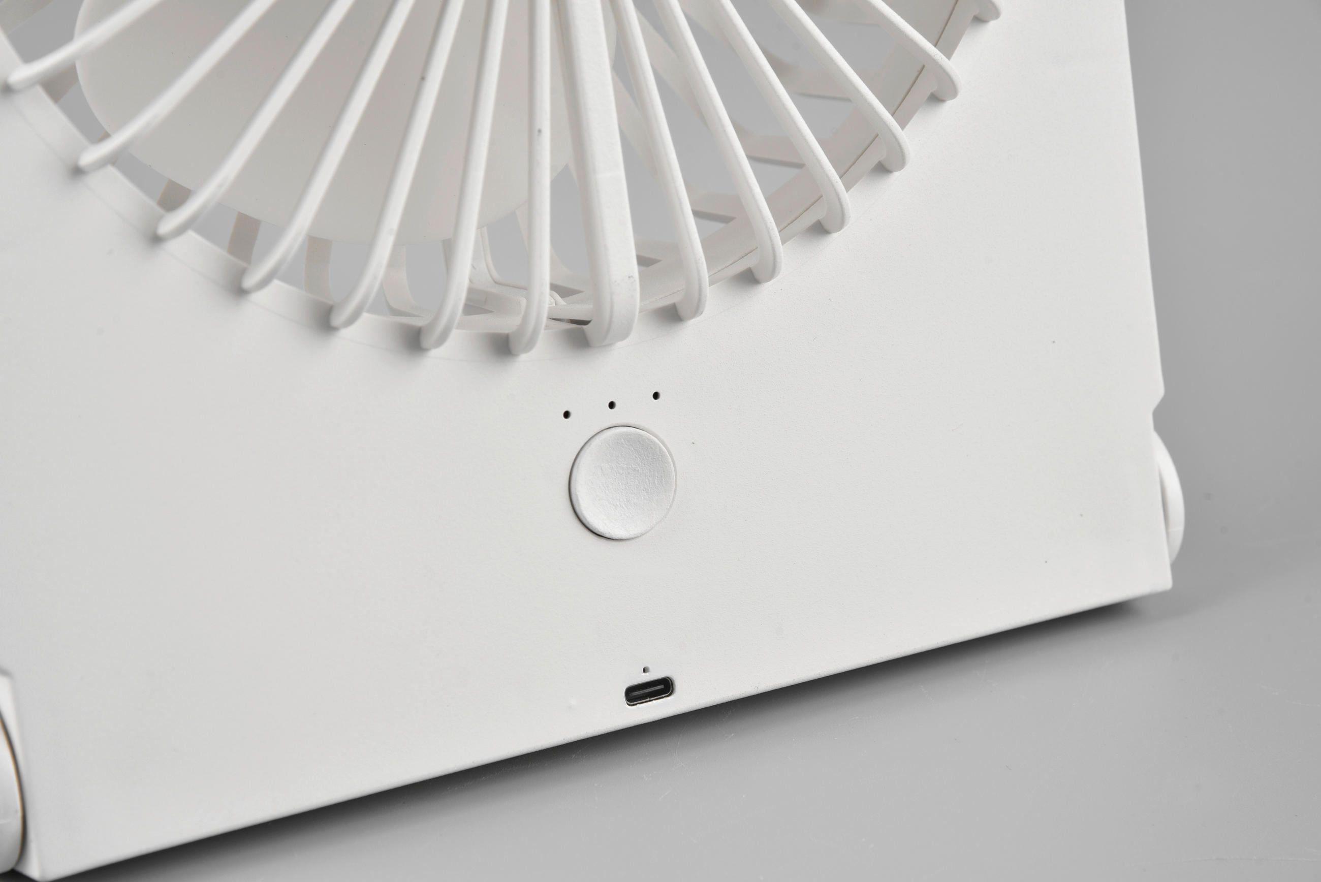 VENTILATOR STOLNI  bijela    Breezy  - bijela, Konvencionalno, plastika (19/10,5/23cm)