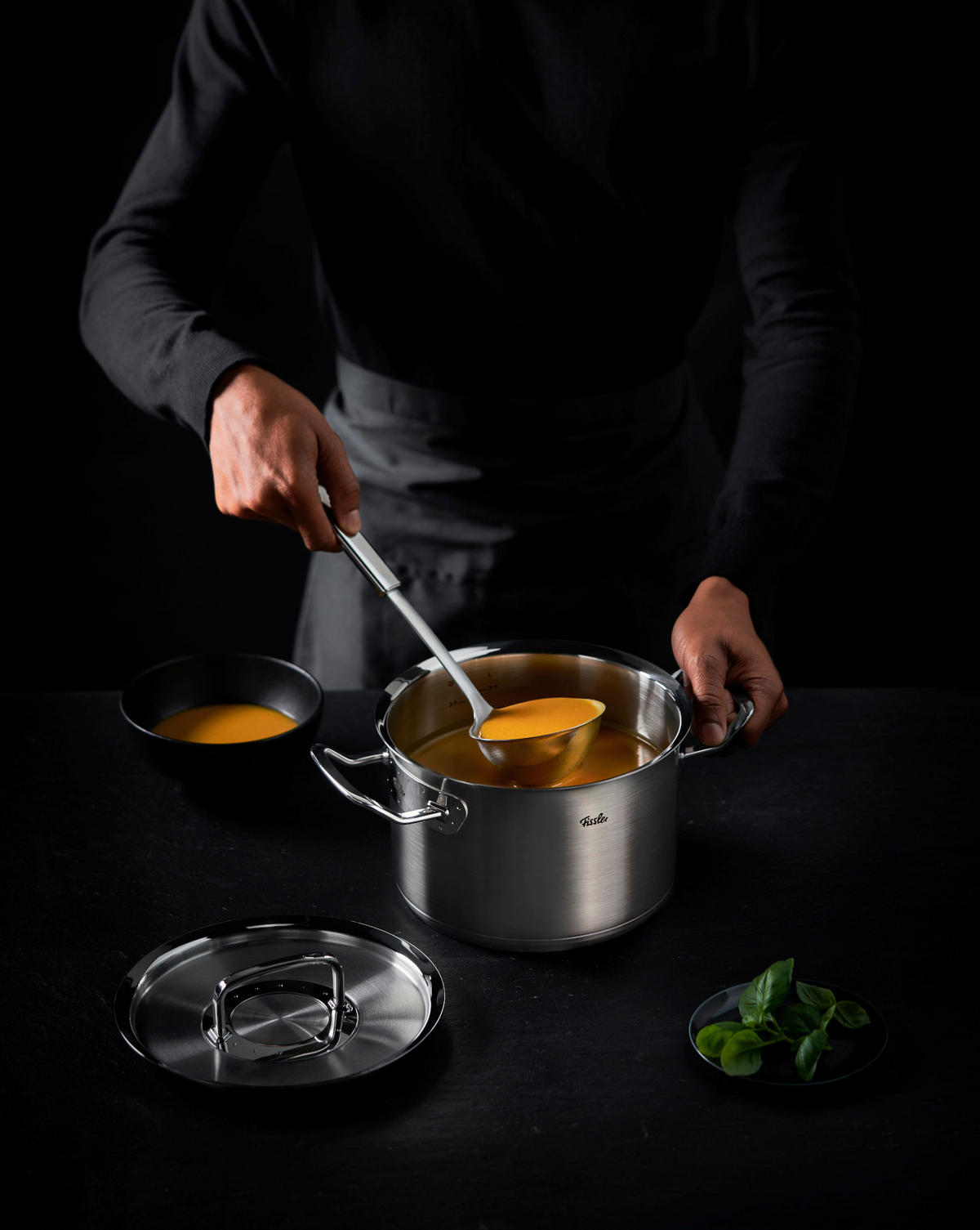 KUTLAČA - Osnovno, metal (37,5/11/7,5cm) - Fissler