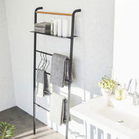 GARDEROBE  - Schwarz, Basics, Metall