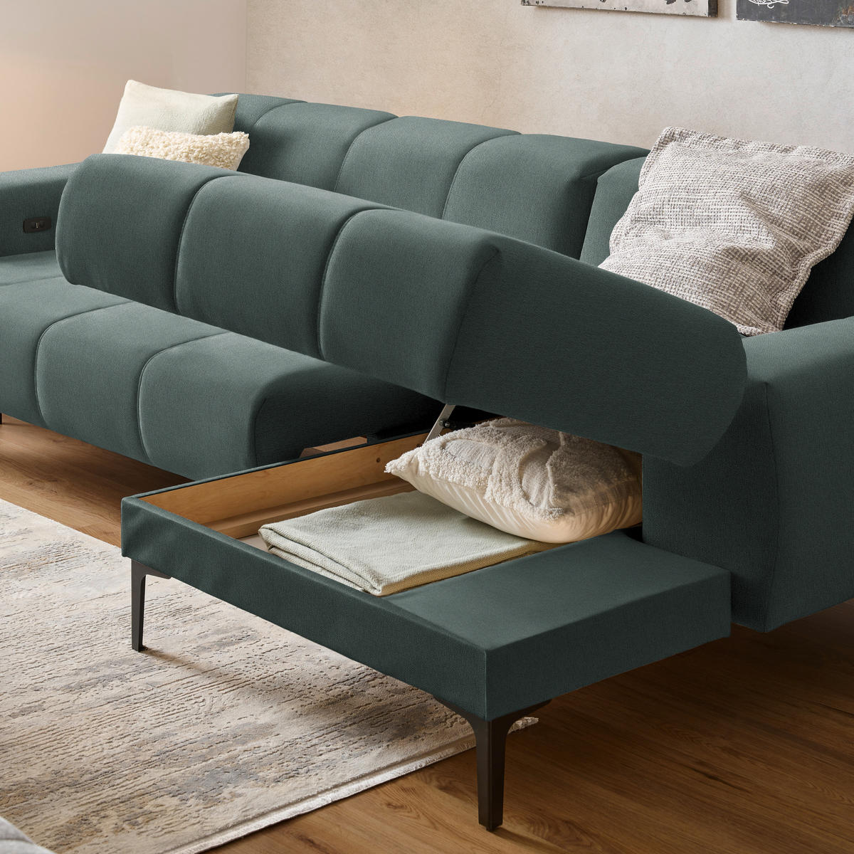 ECKSOFA in Chenille Waldgrün  - Waldgrün/Schwarz, Design, Textil/Metall (311/167cm) - Xora