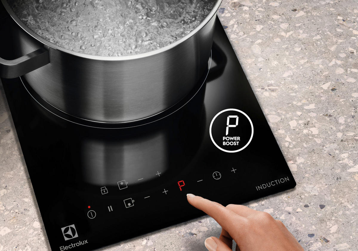 GLASKERAMIKKOCHFELD LHR3233CK  - Schwarz, Basics, Glas (29,0/3,8/52,0cm) - Electrolux