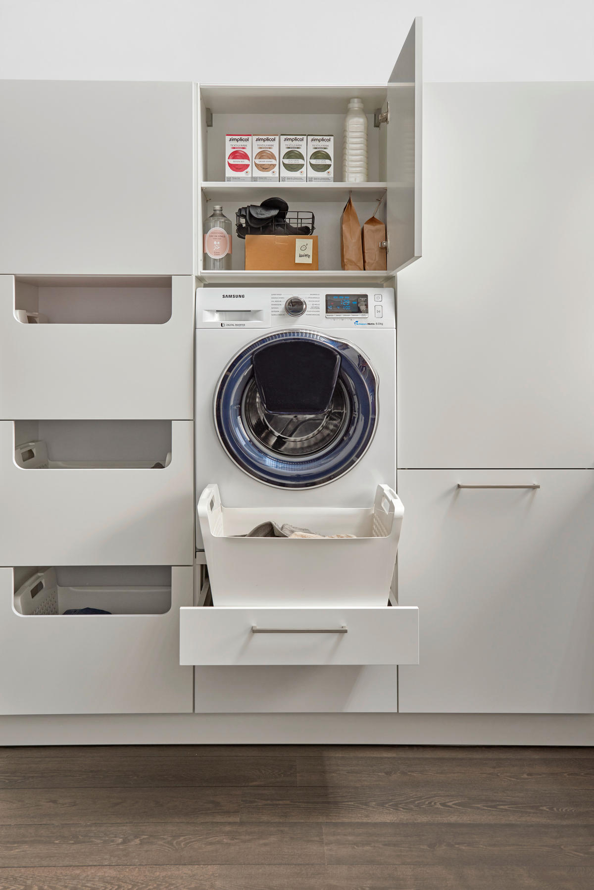 HAUSWIRTSCHAFTSRAUM  in Weiß  - Weiß, Design, Holzwerkstoff - Dieter Knoll