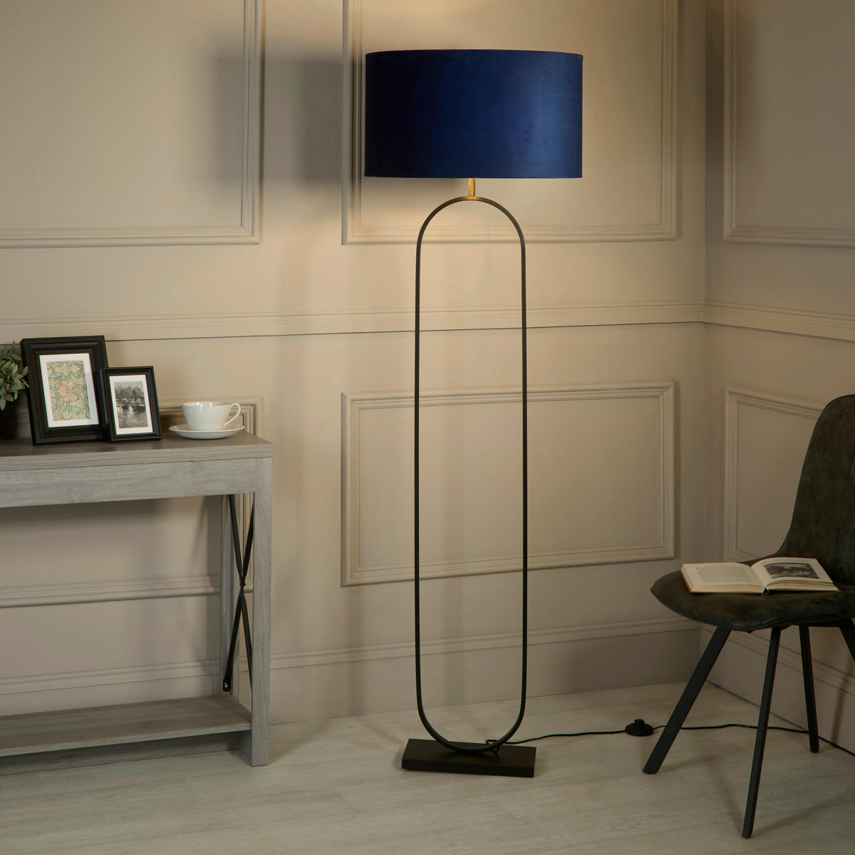 SVJETILJKA PODNA Modish  - crna, Design, metal (50/50/164cm)
