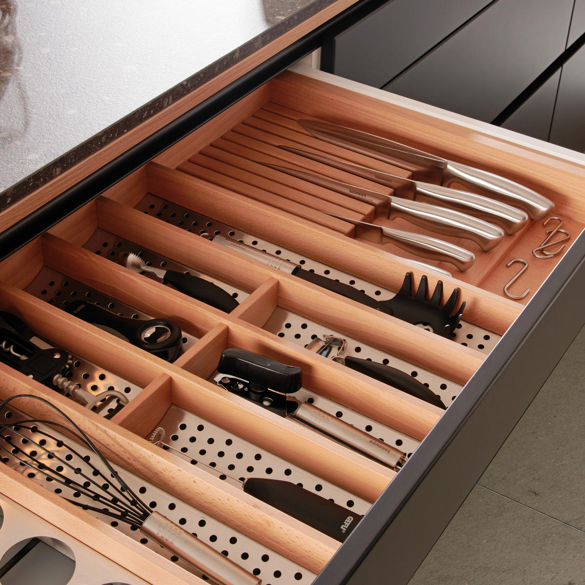 EINBAUKÜCHE   - Design, Holzwerkstoff - Dan Küchen