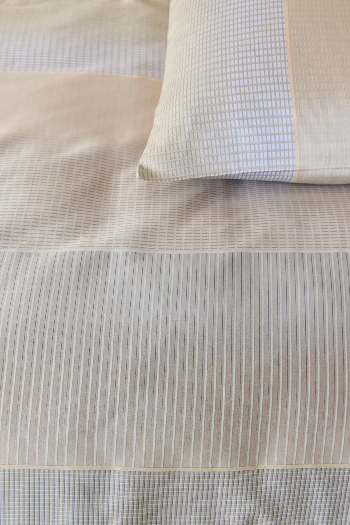 BETTWÄSCHE Abstrava Satin 140/200 cm  - Naturfarben, KONVENTIONELL, Textil (140/200cm) - Novel