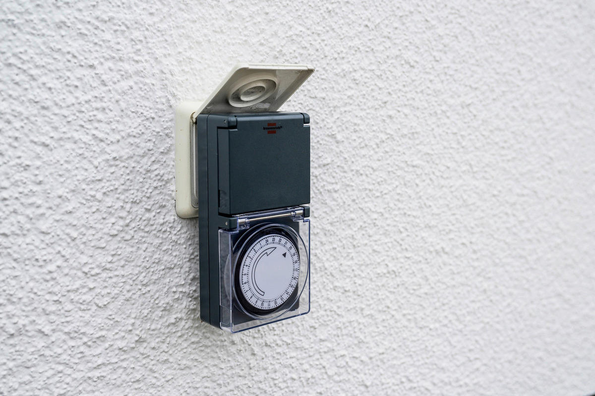 ZEITSCHALTUHR - Anthrazit, Basics, Kunststoff (9/7,5/15cm) - Brennenstuhl