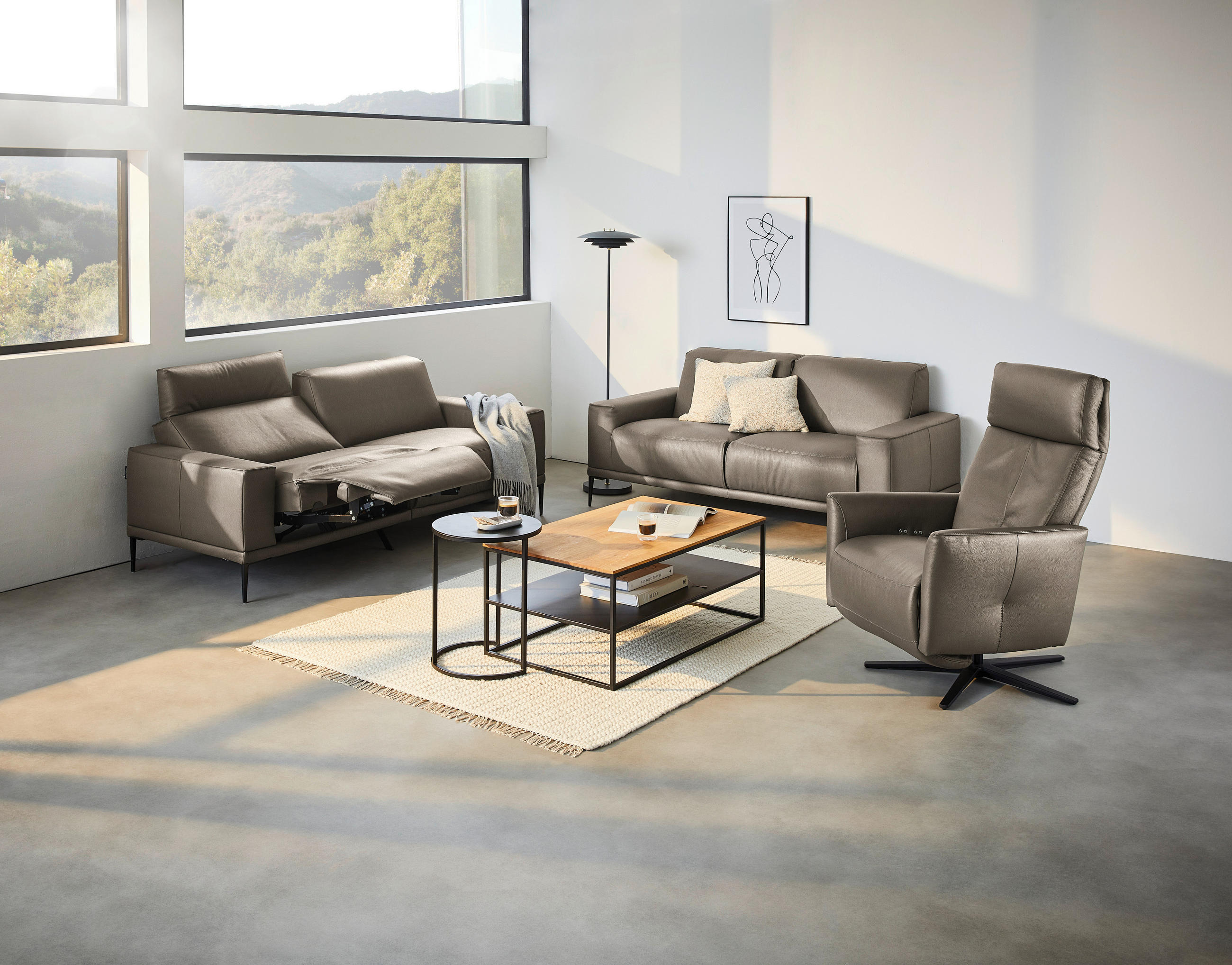 2-SITZER-SOFA in Echtleder Taupe  - Taupe/Schwarz, Design, Leder/Metall (180/82/92cm) - Johann Jakob