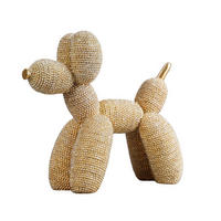 SZOBOR - aranyszínű, Basics, műanyag (17,5/7/15,5cm)