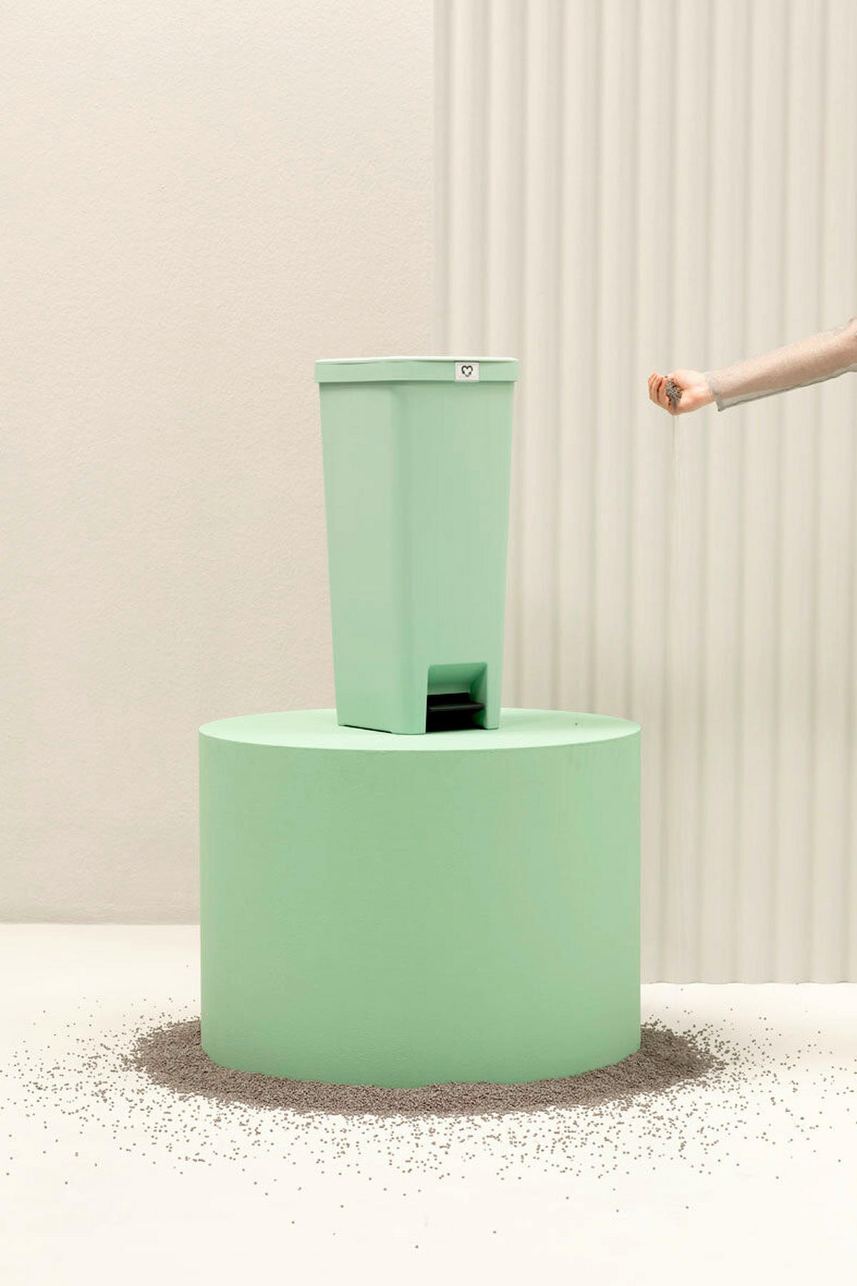 KOŠ ZA SMETI - zelena, Basics, umetna masa (28/66.6/35.2cm) - Brabantia