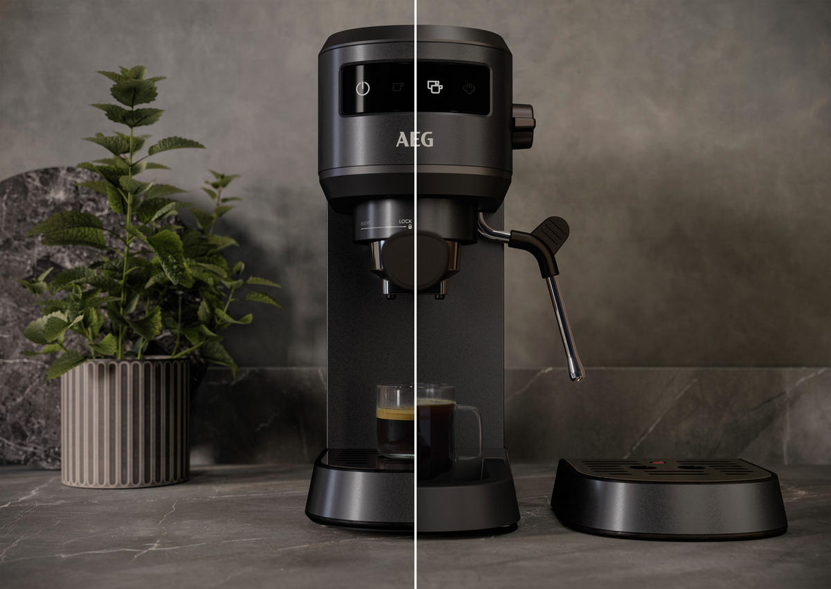 ESPRESSOMASCHINE  - Schwarz, Basics, Kunststoff/Metall (14,7/30,4/41,2cm) - AEG