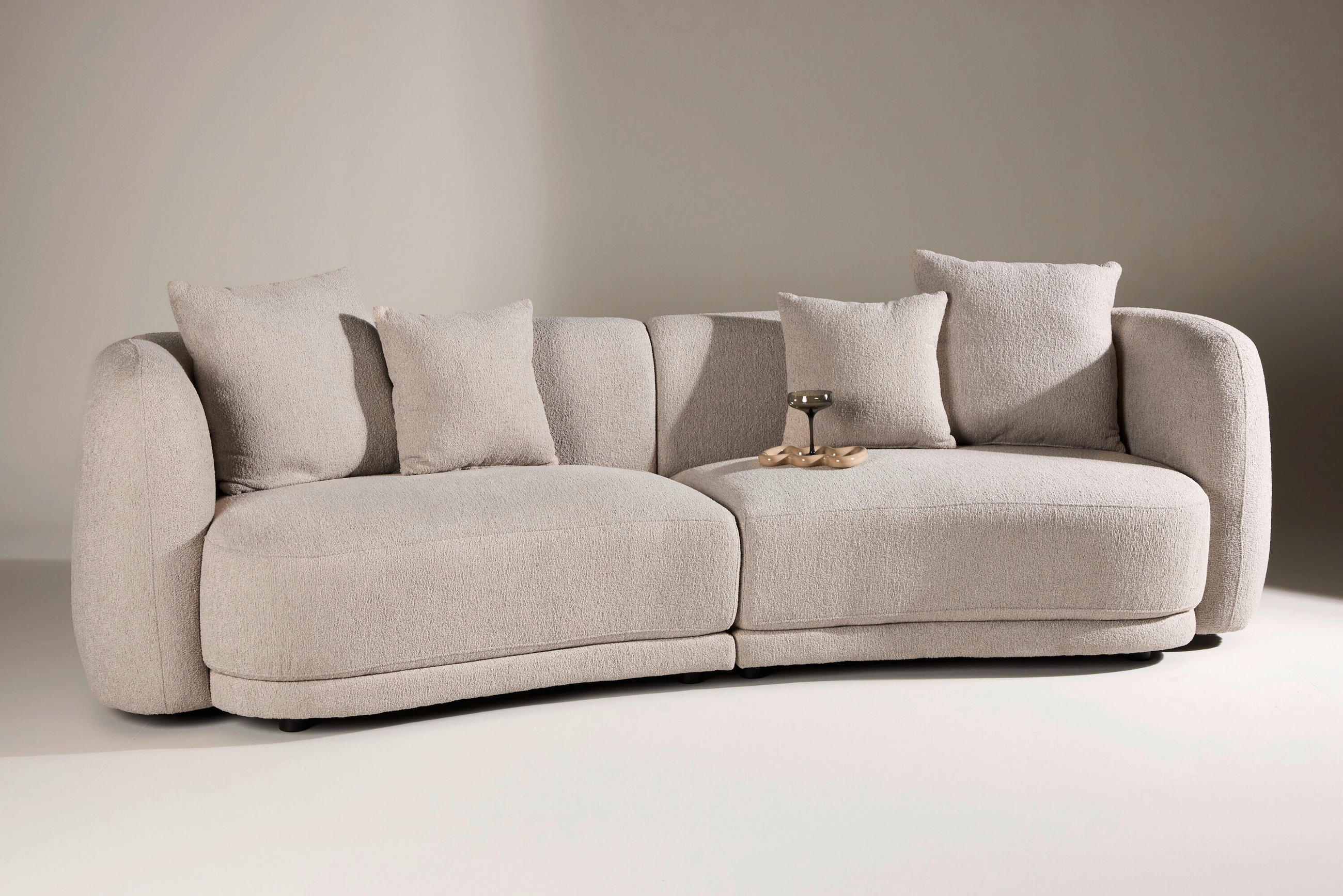 2-SITZER-SOFA Beige  - Beige, MODERN, Kunststoff/Textil (135/74/92cm) - Livetastic