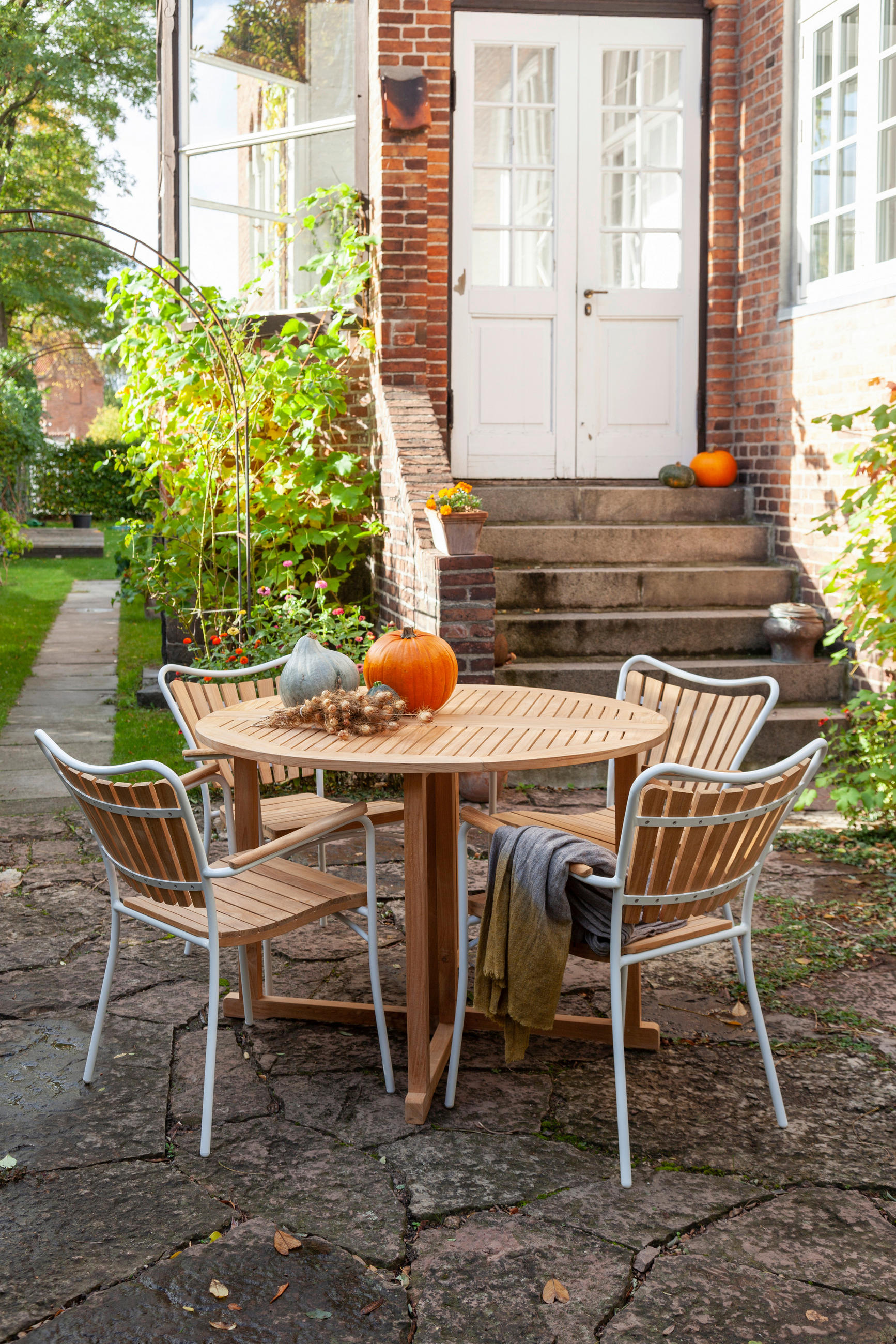 Gartensessel Stapelbar Ellen Aluminiumgestell, Teakholz