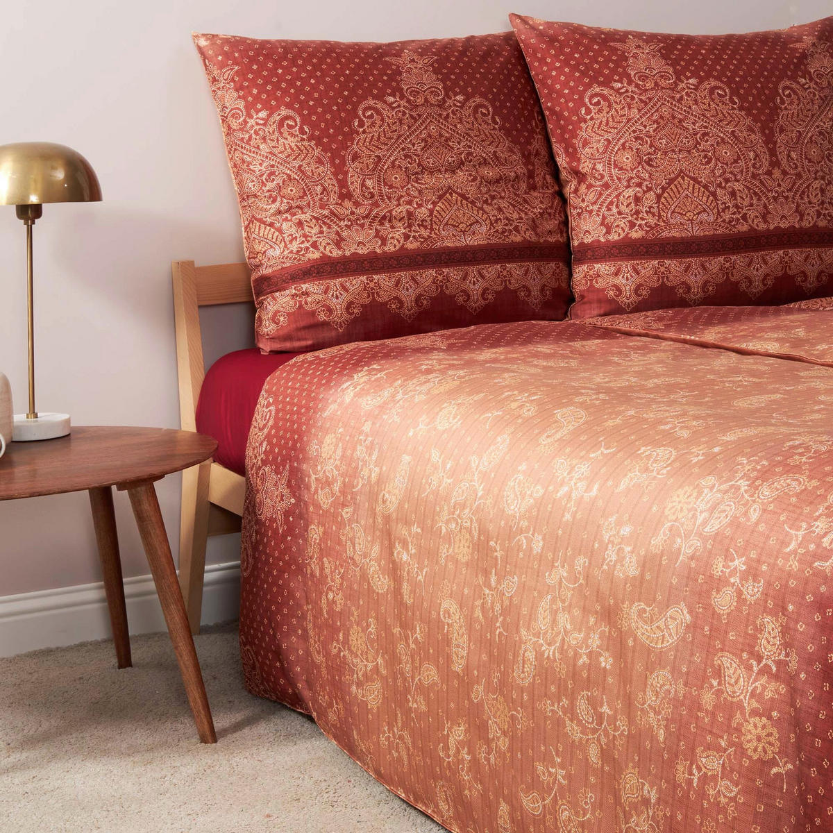 POSTELJINA TIVOLI 140/200 cm saten crvena  - crvena, Konvencionalno, tekstil (140/200cm) - Bassetti