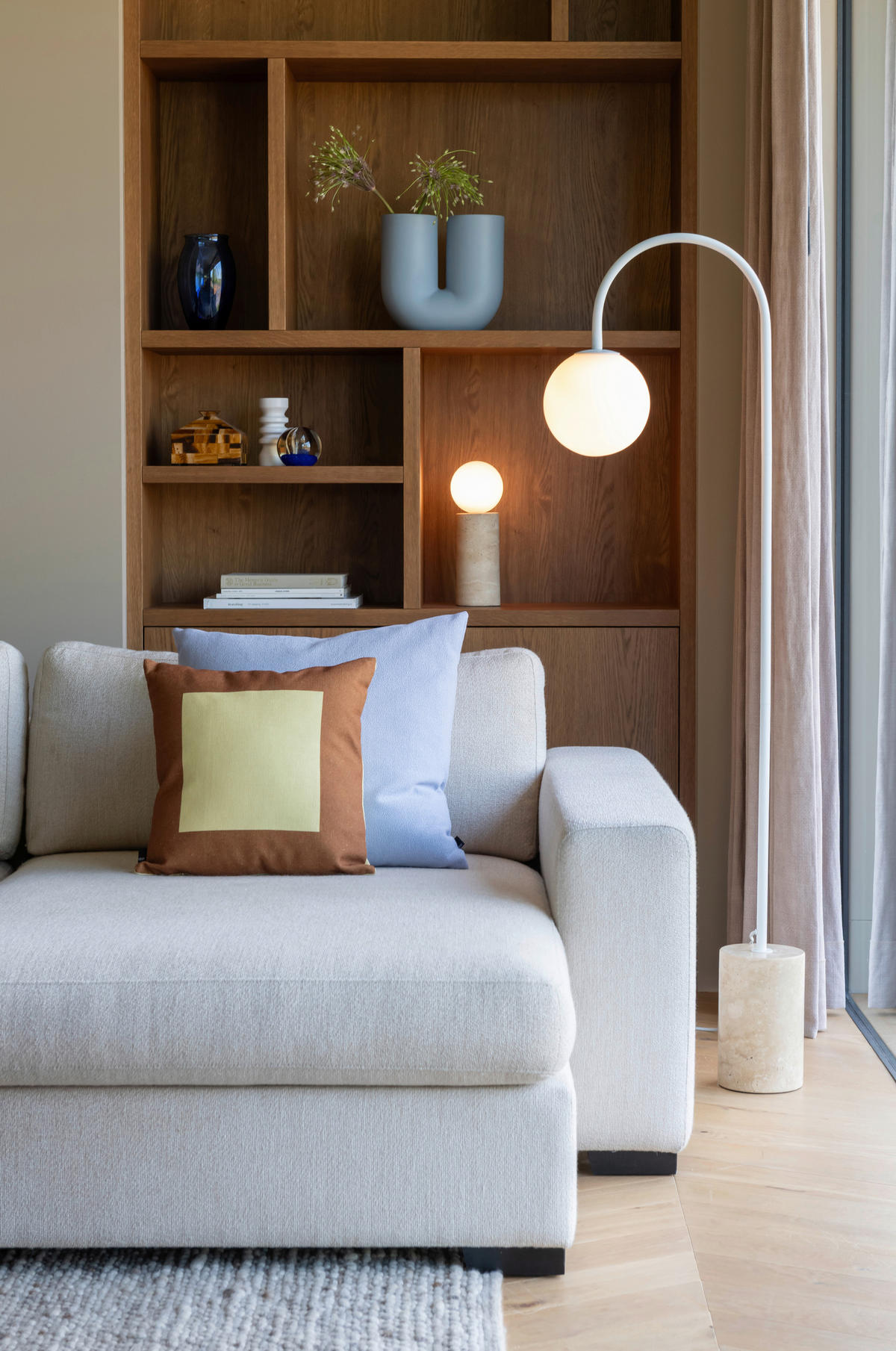 STOJACÍ LAMPA, 42/163 cm  - bílá, Design, kov/kámen (42/163cm) - It's about Romi