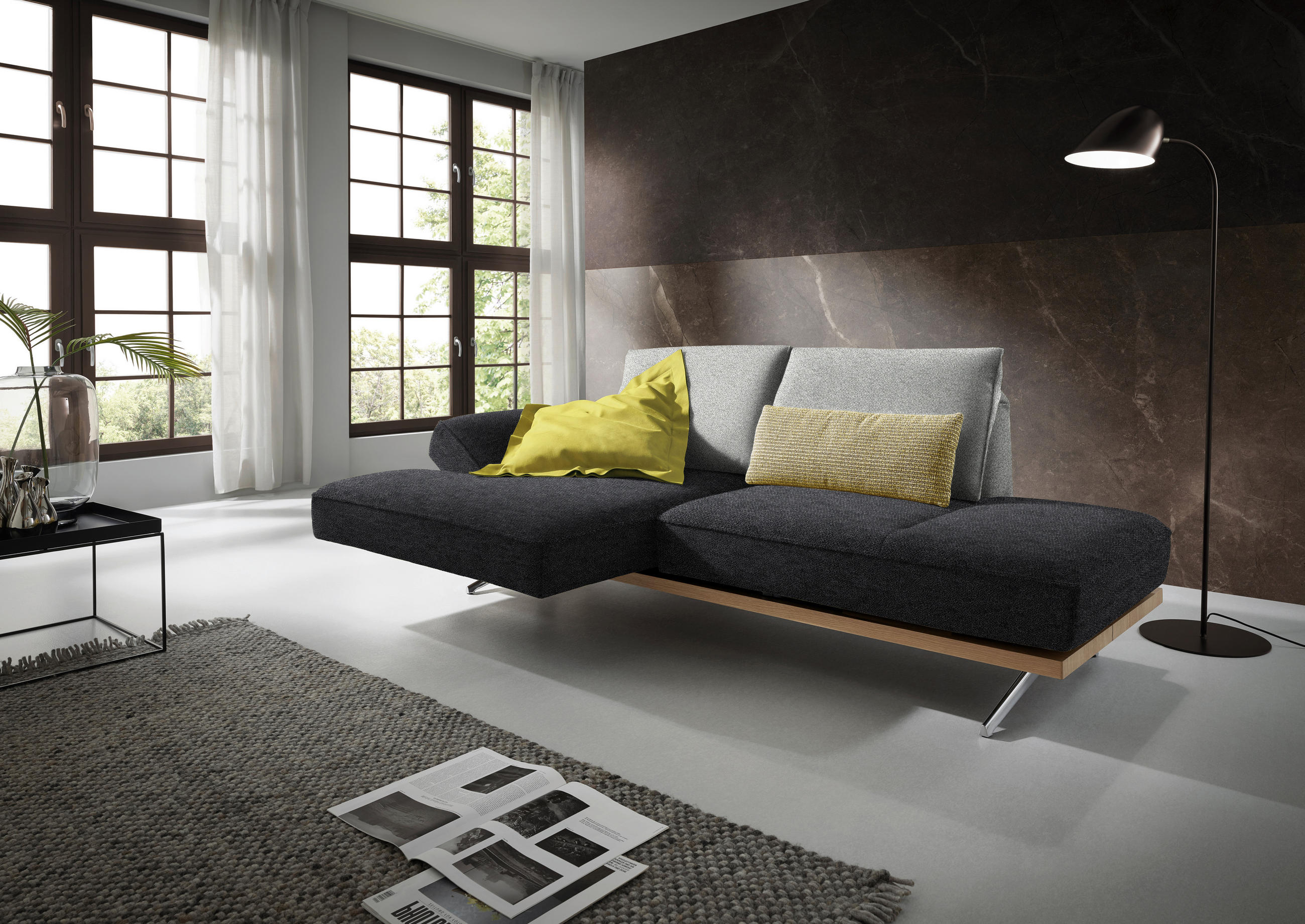 ECKSOFA in Flachgewebe Grau, Hellgrau  - Chromfarben/Hellgrau, Design, Holz/Textil (132/240cm) - Koinor