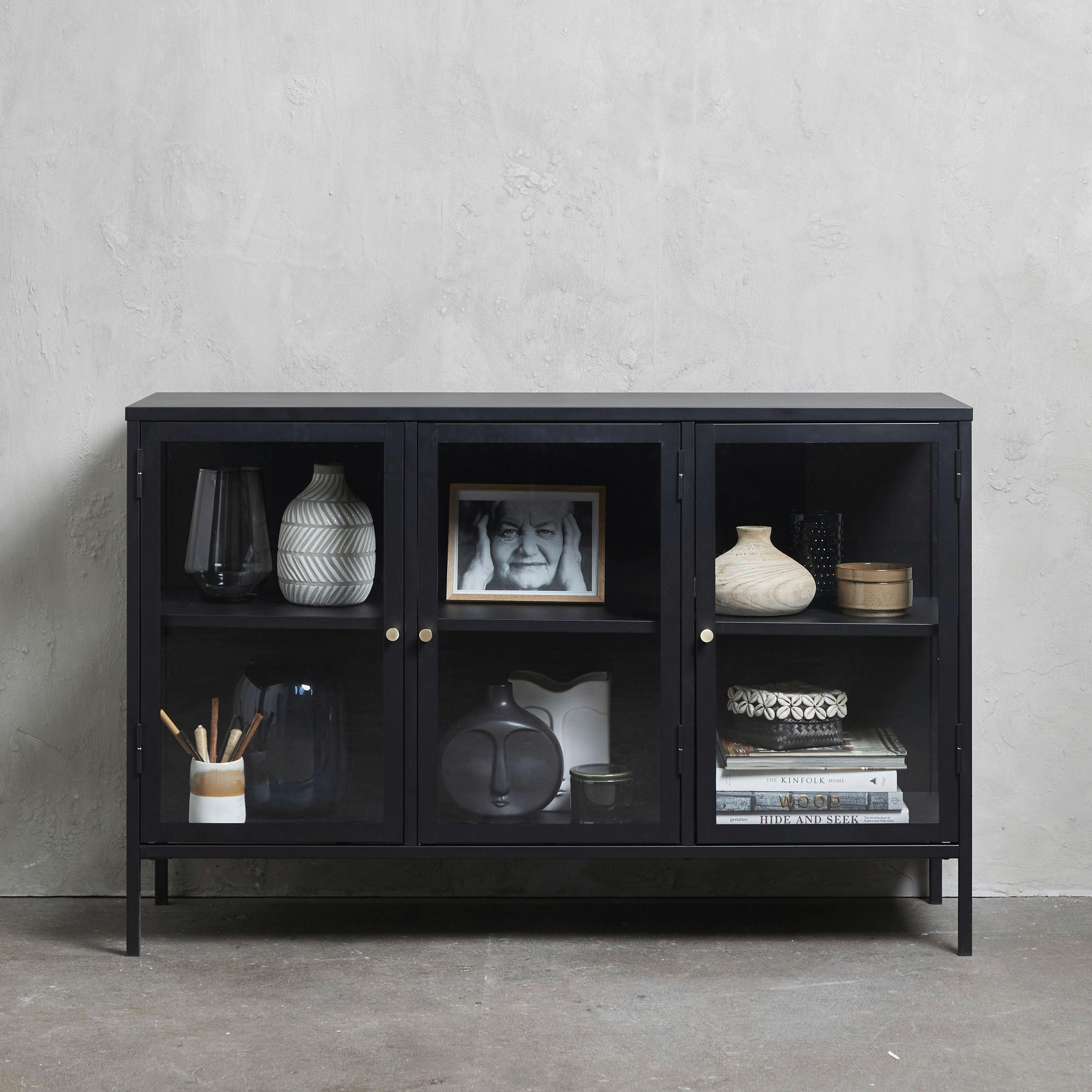 SIDEBOARD svart  132/85/40 cm  - svart/guldfärgad, Trend, metall/glas (132/85/40cm) - Xora