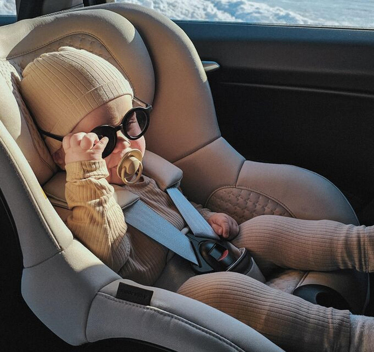 REBOARDER-KINDERSITZ Dualfix Pro M  - Greige/Beige, Basics, Kunststoff/Textil (44/48/74cm) - Britax Römer