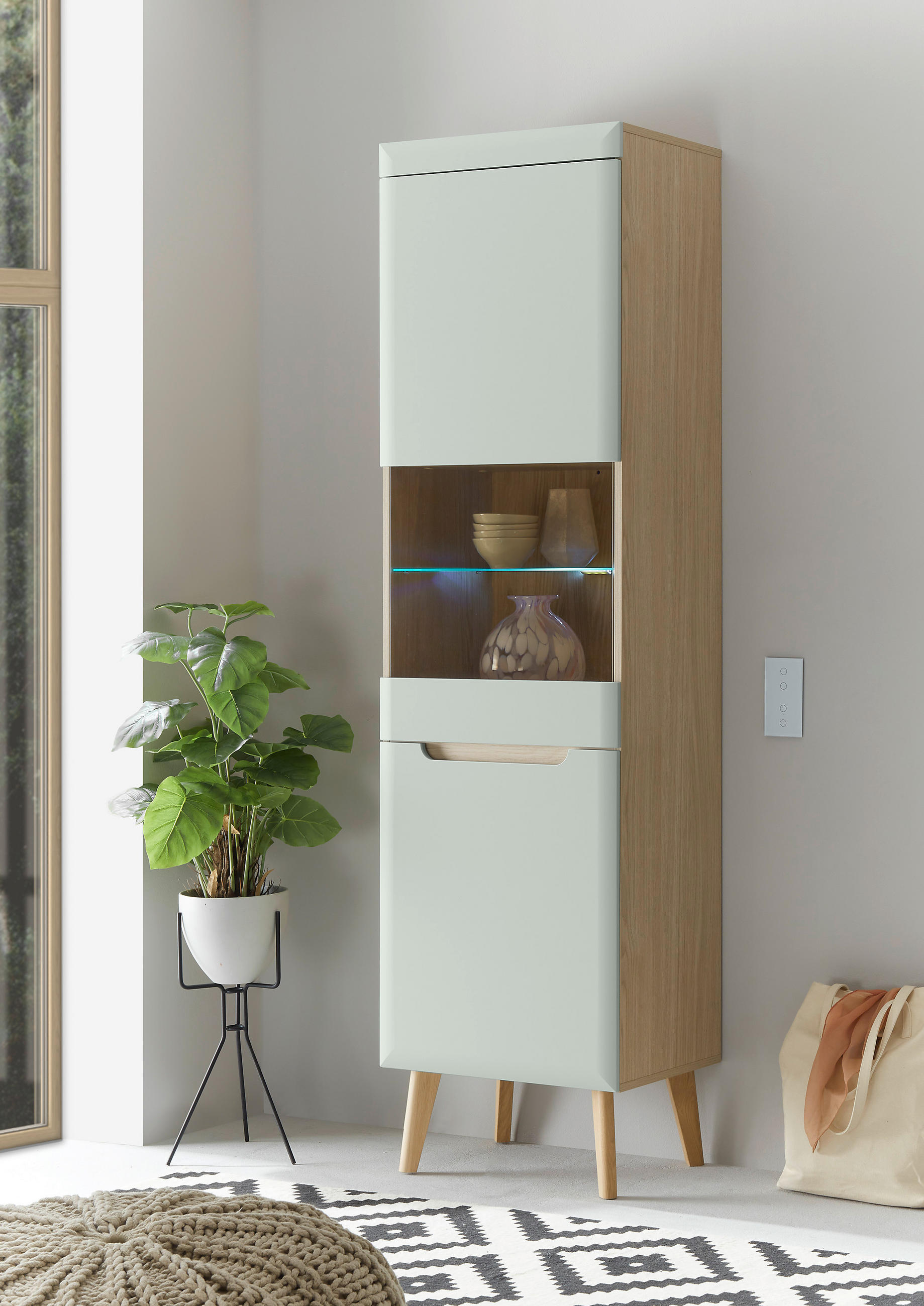 VITRINE in Grün, Eichefarben  - Eichefarben/Grün, Design, Holzwerkstoff (50/197/40cm) - MID.YOU