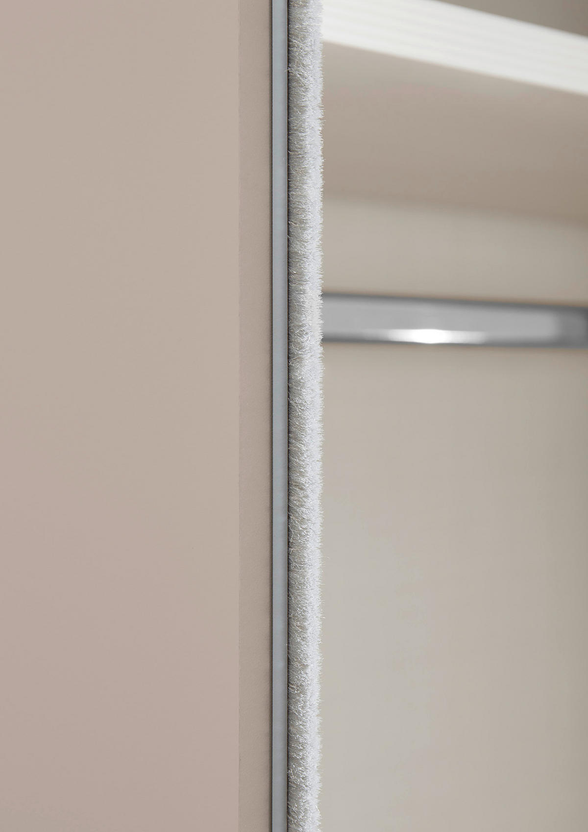SCHWEBETÜRENSCHRANK 249/222/68 cm,  in Elfenbein, 3 Tür(en)  - Elfenbein/Schwarz, KONVENTIONELL, Glas/Holzwerkstoff (249/222/68cm) - Moderano