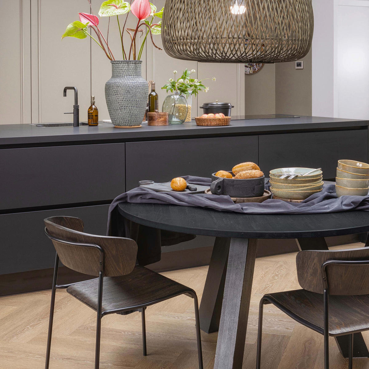 ESSTISCH in Holz 129/129/77 cm  - Schwarz, MODERN, Holz (129/129/77cm) - Livetastic