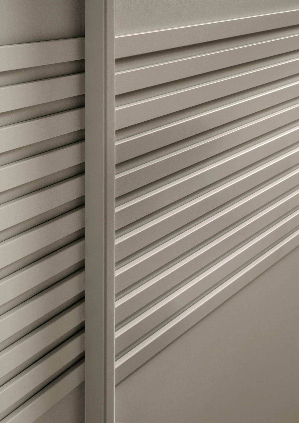 SCHWEBETÜRENSCHRANK in Grau  - Grau, Design, Holzwerkstoff/Metall (200/236/67cm) - Novel