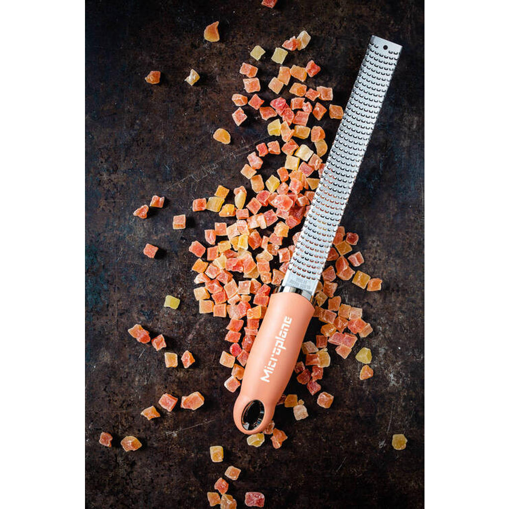 Thumbnail - Microplane Allzweckreibe Premium Zester, Orange, Kunststoff, 3.5x32x3 cm, Kochen, Küchenhelfer, Küchenreiben
