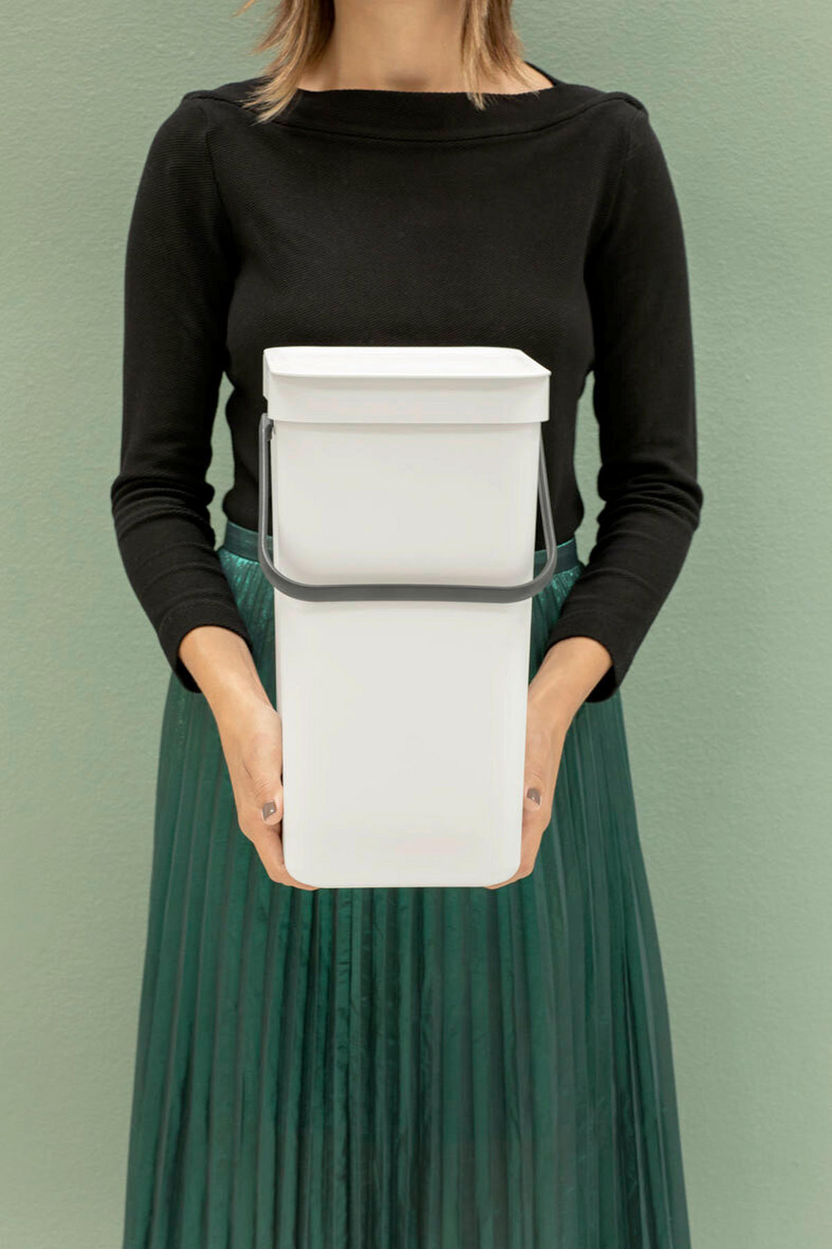 KOŠ ZA SMETI - svetlo siva, Basics, umetna masa (20/35.1/24.9cm) - Brabantia